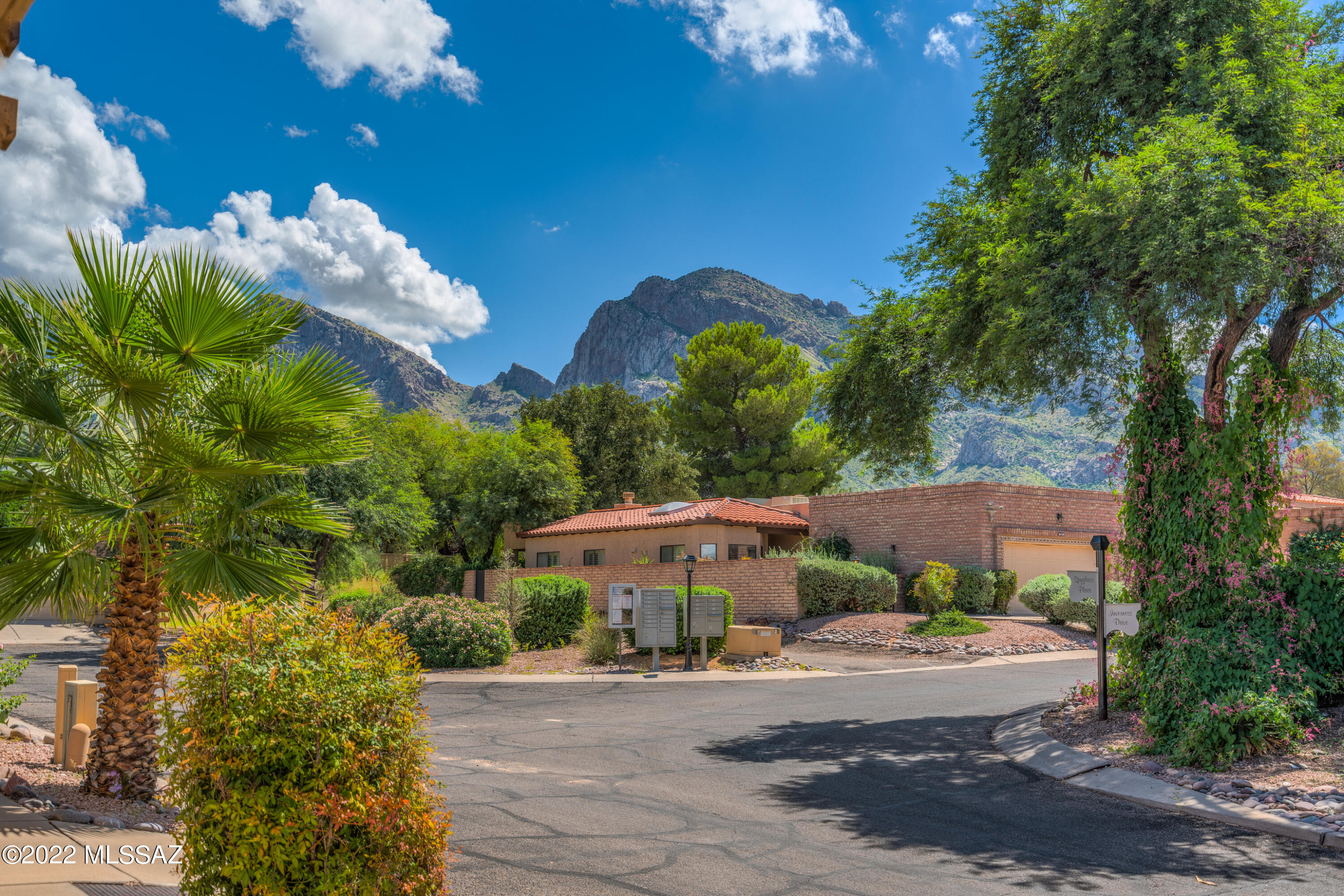Valle Del Oro Townhomes (1-90) - Residential