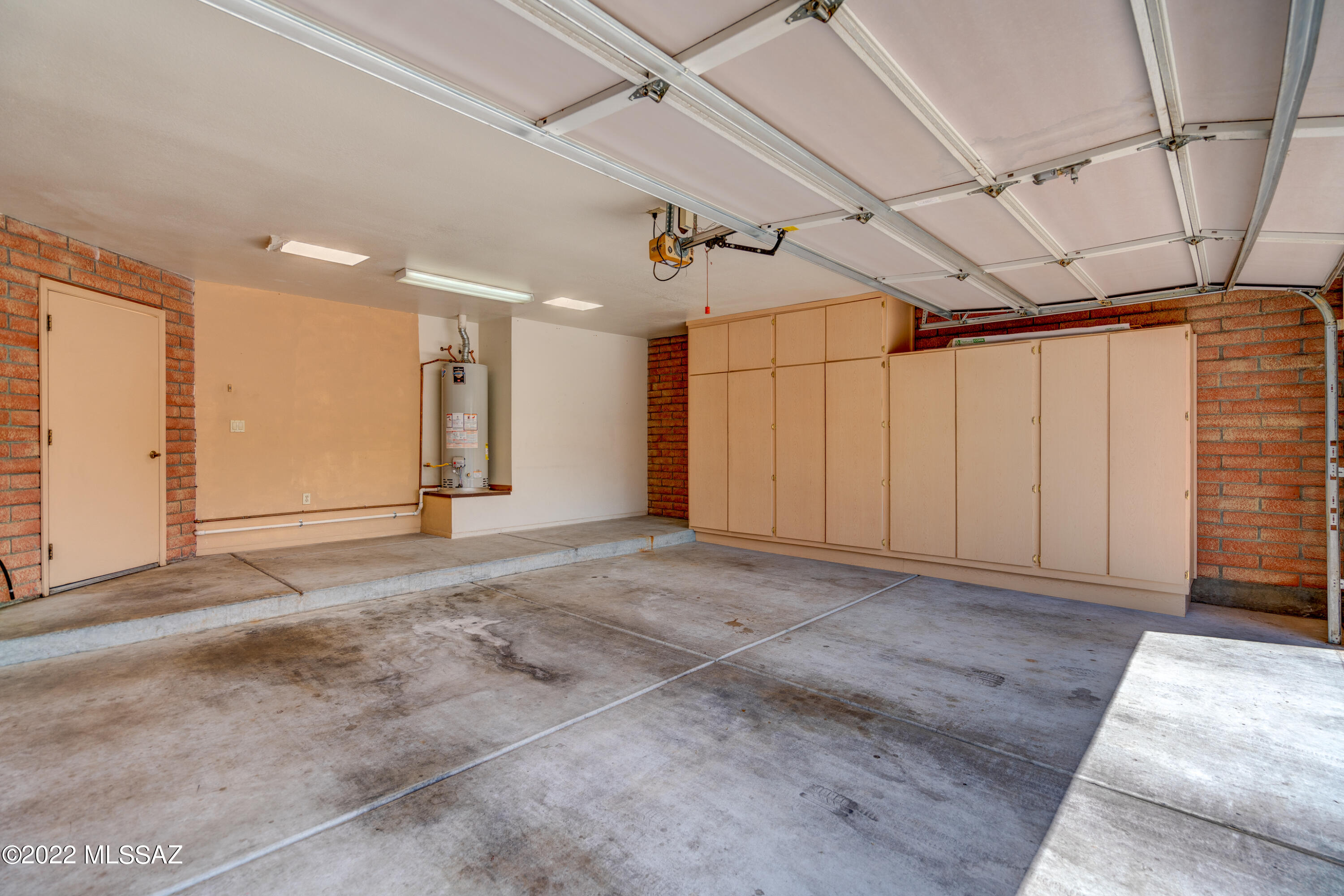 Valle Del Oro Townhomes (1-90) - Residential