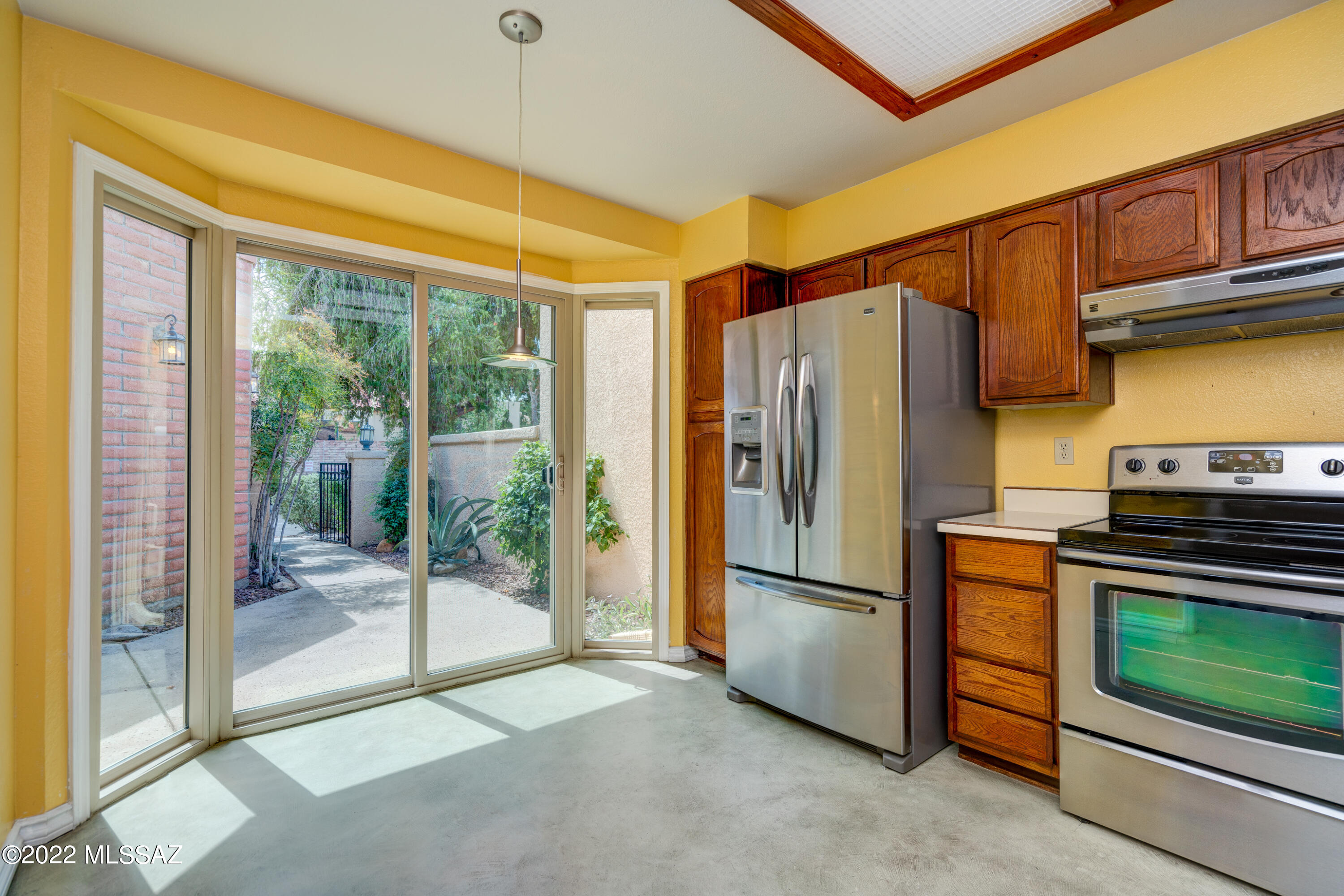 Valle Del Oro Townhomes (1-90) - Residential
