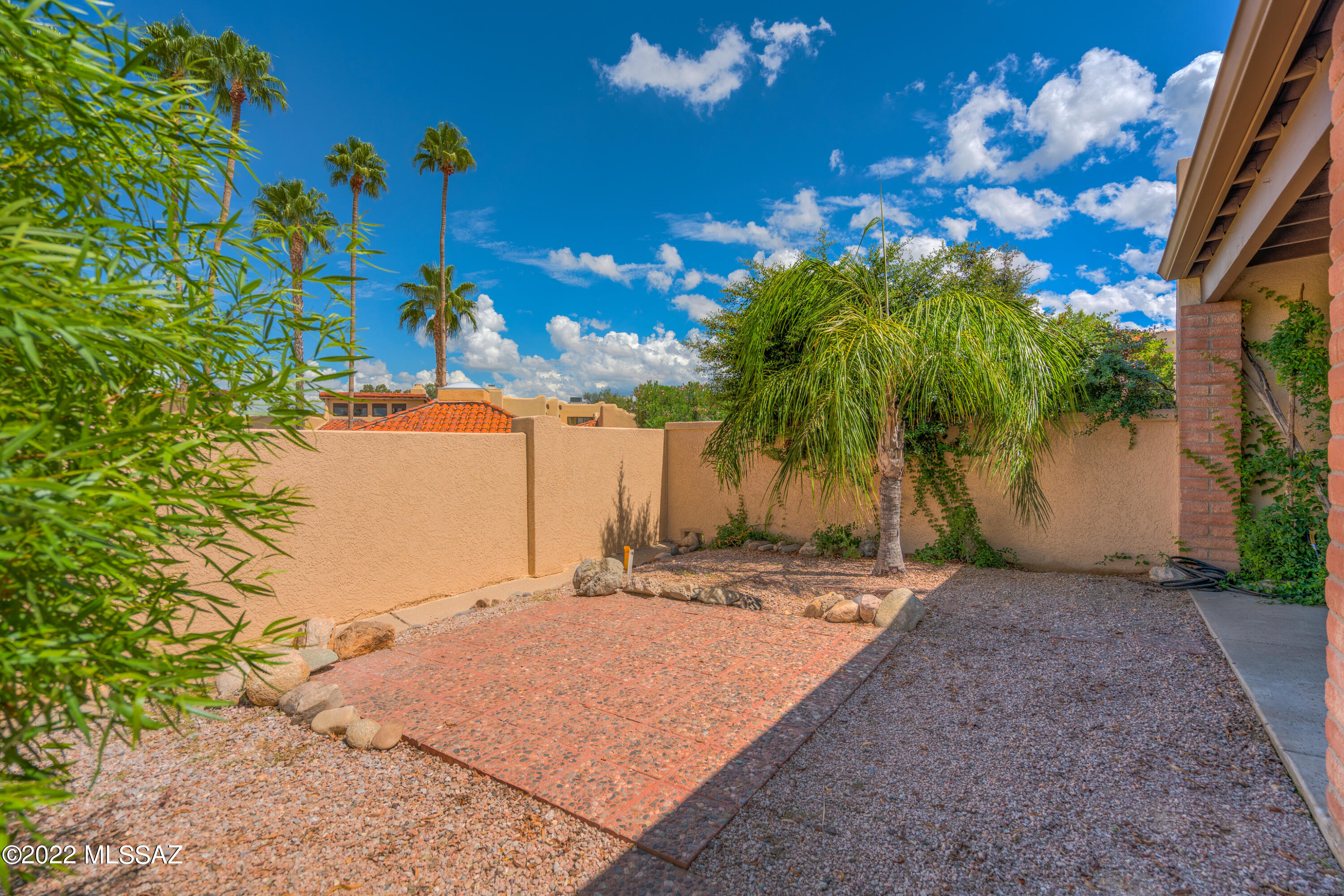 Valle Del Oro Townhomes (1-90) - Residential