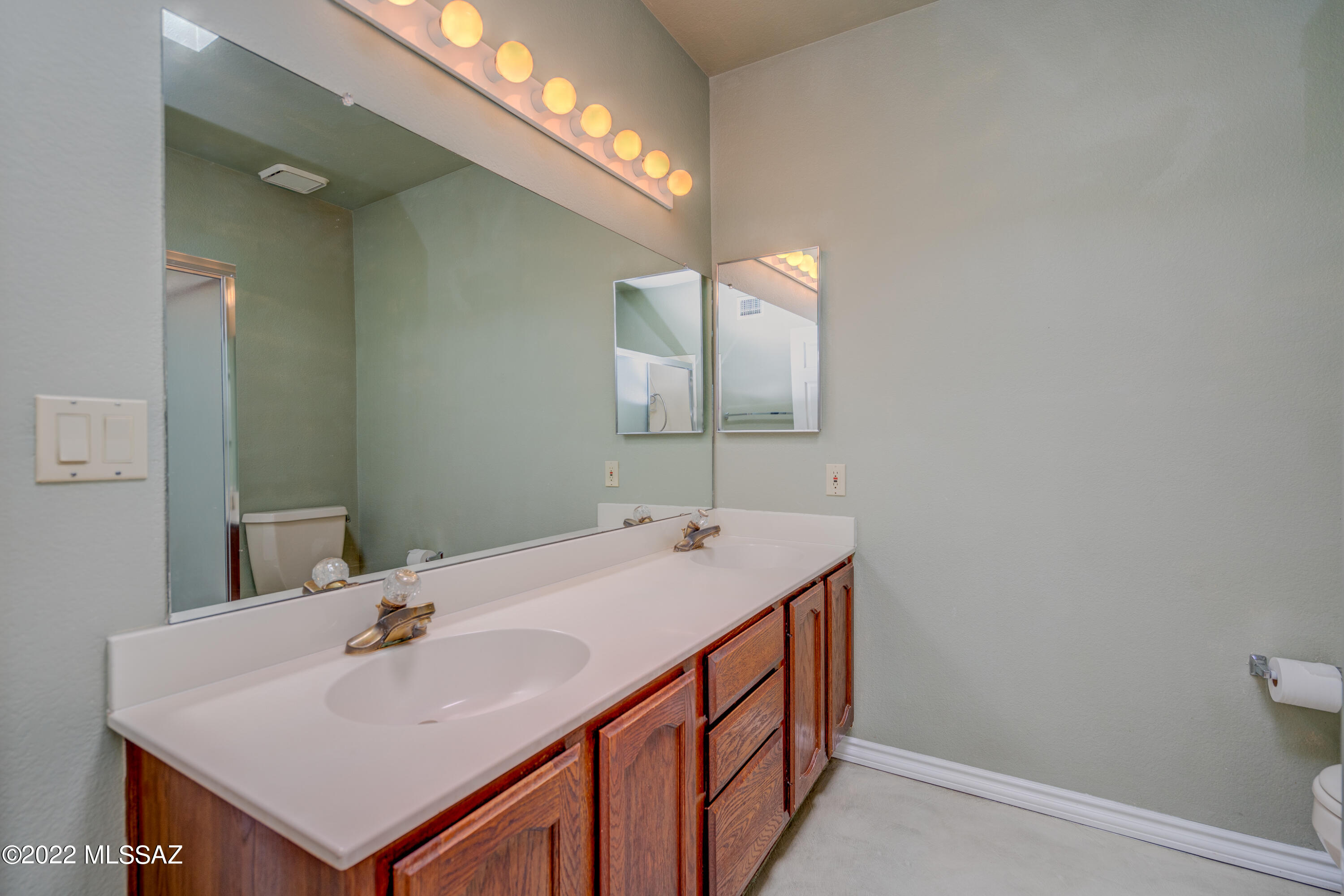 Valle Del Oro Townhomes (1-90) - Residential