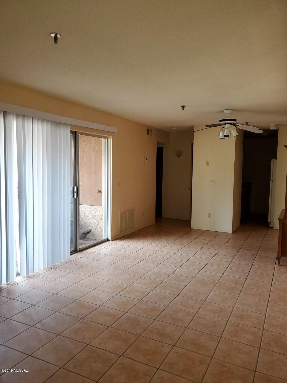La Vida - Residential