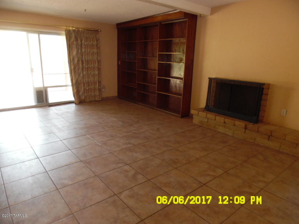Casas Adobes Estates NO. 2-A Resub. - Residential