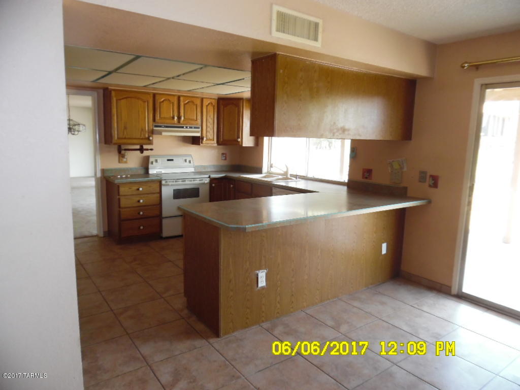 Casas Adobes Estates NO. 2-A Resub. - Residential