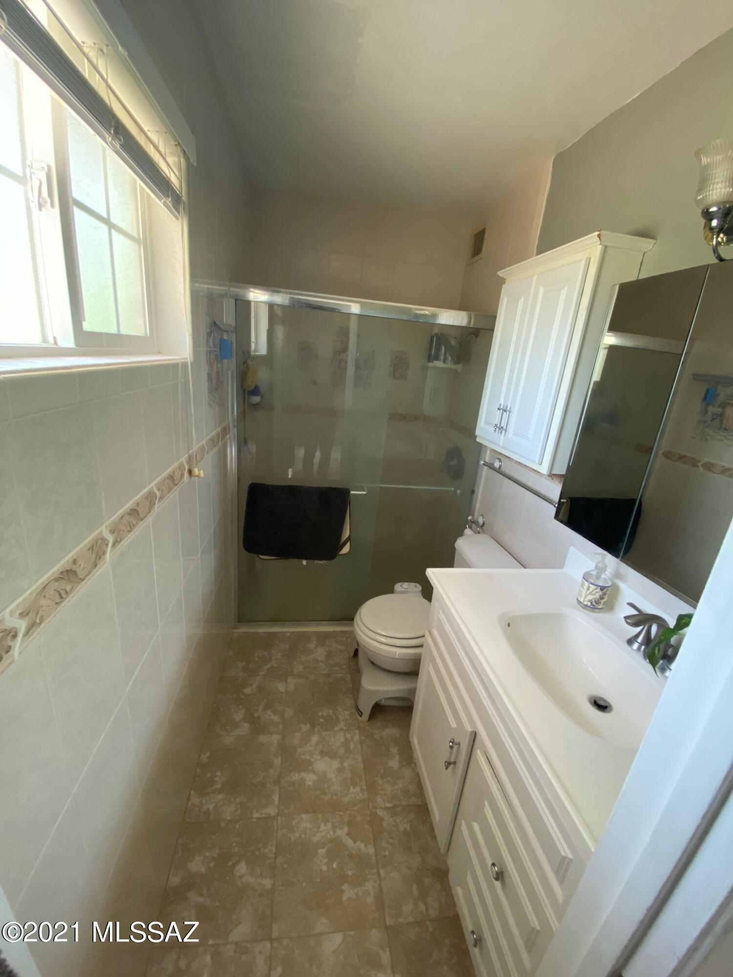 Lincoln Ridge (1-207) - Residential