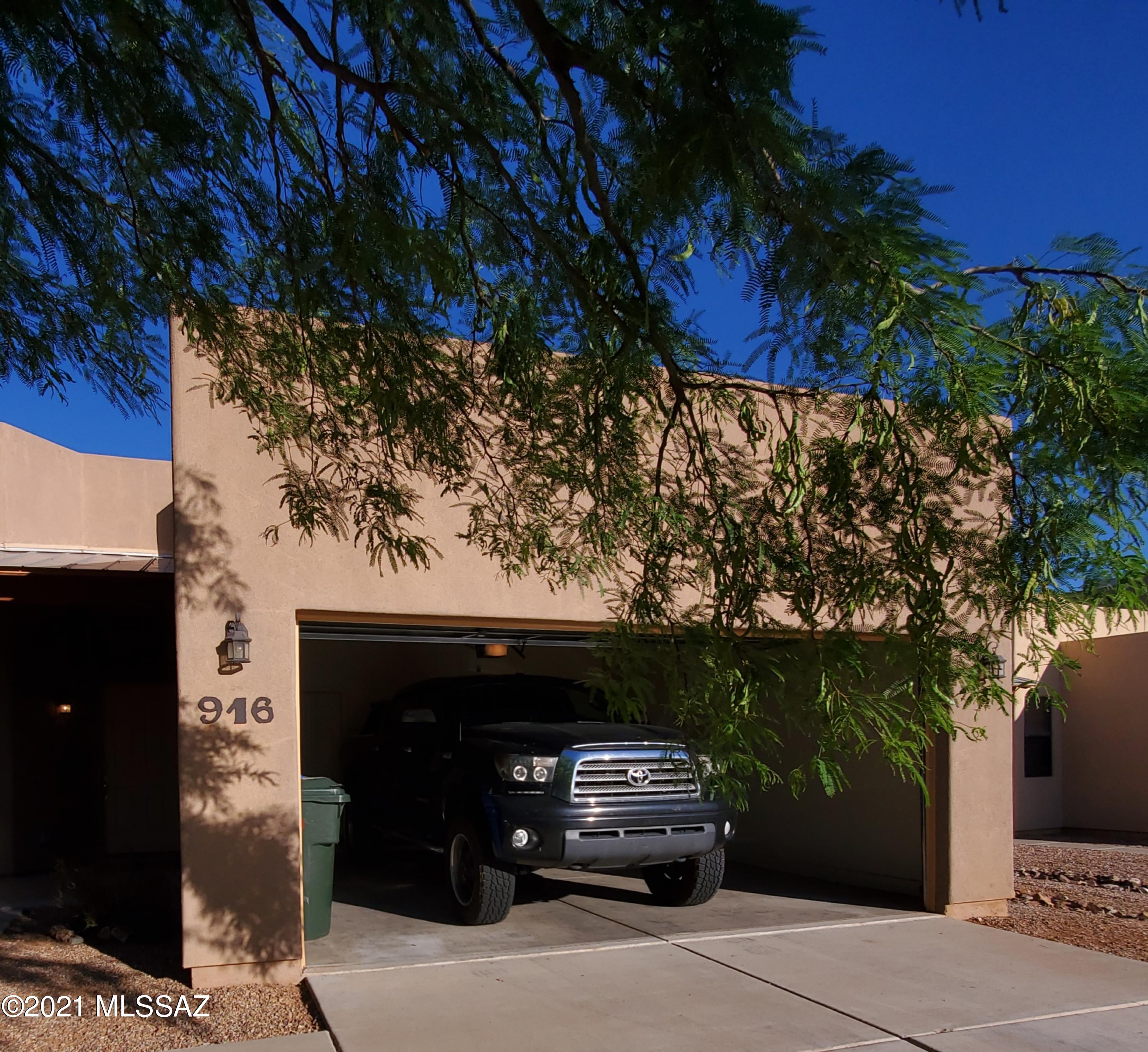 Legends/Valiente - Residential