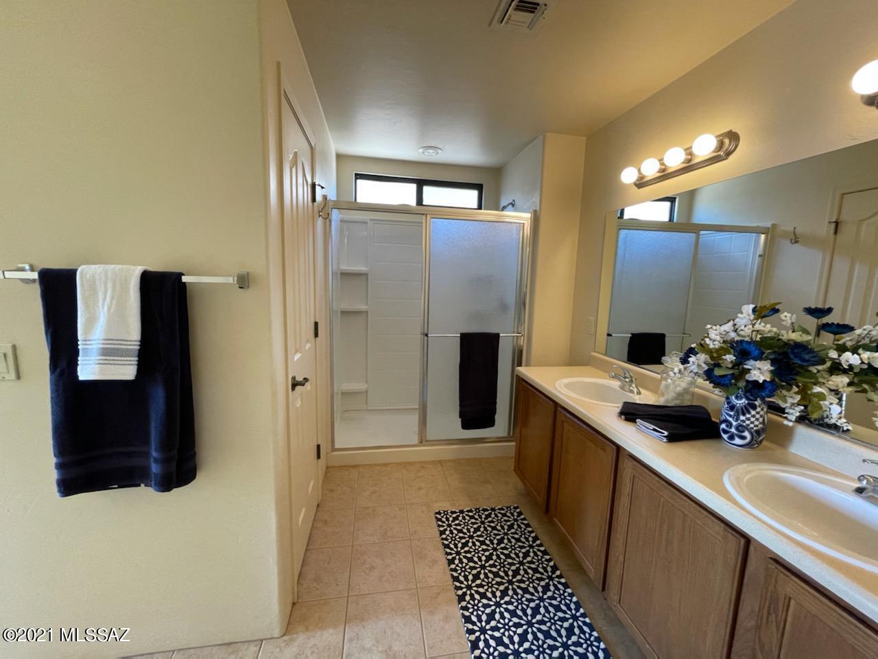 Legends/Valiente - Residential