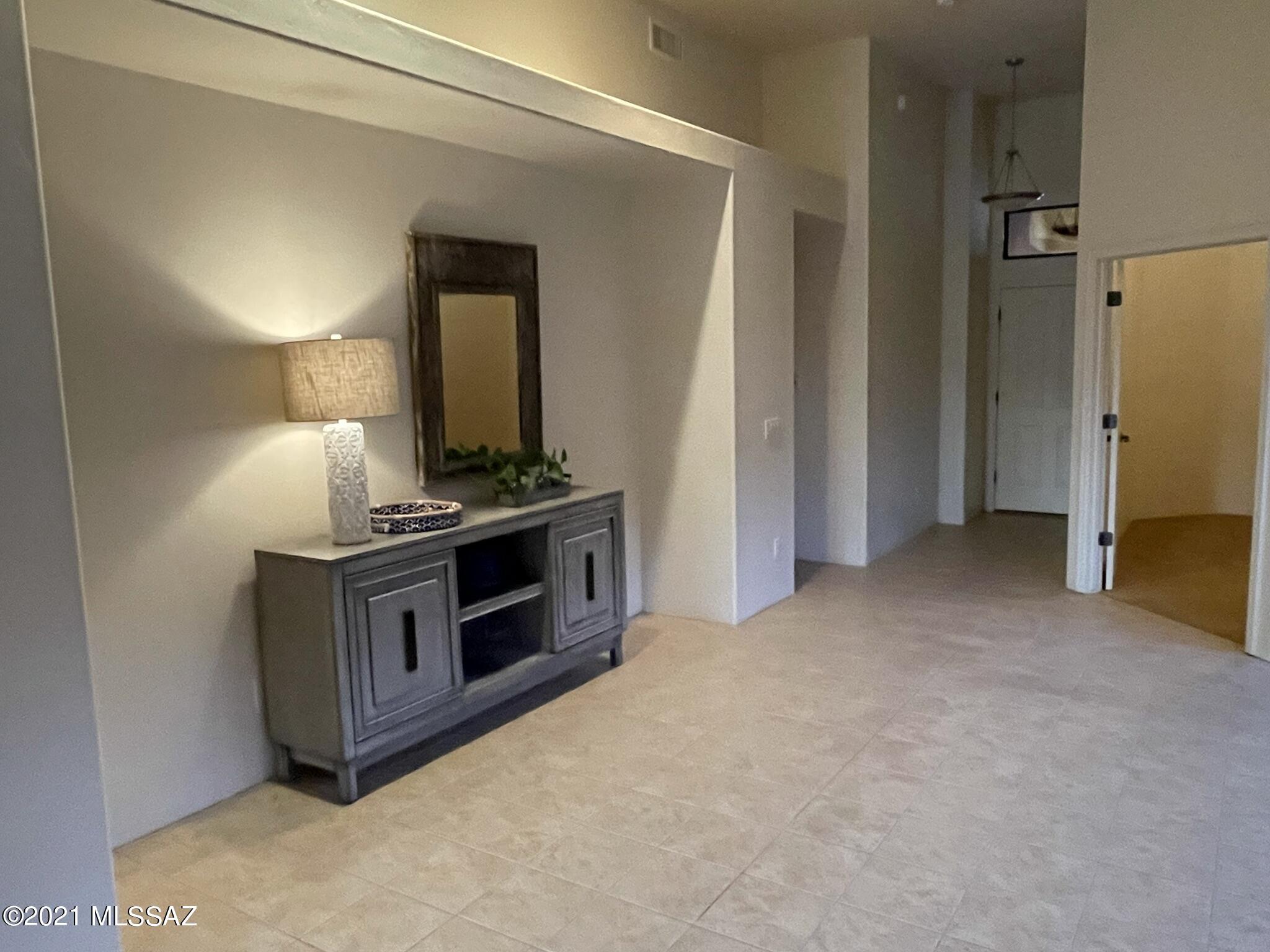 Legends/Valiente - Residential