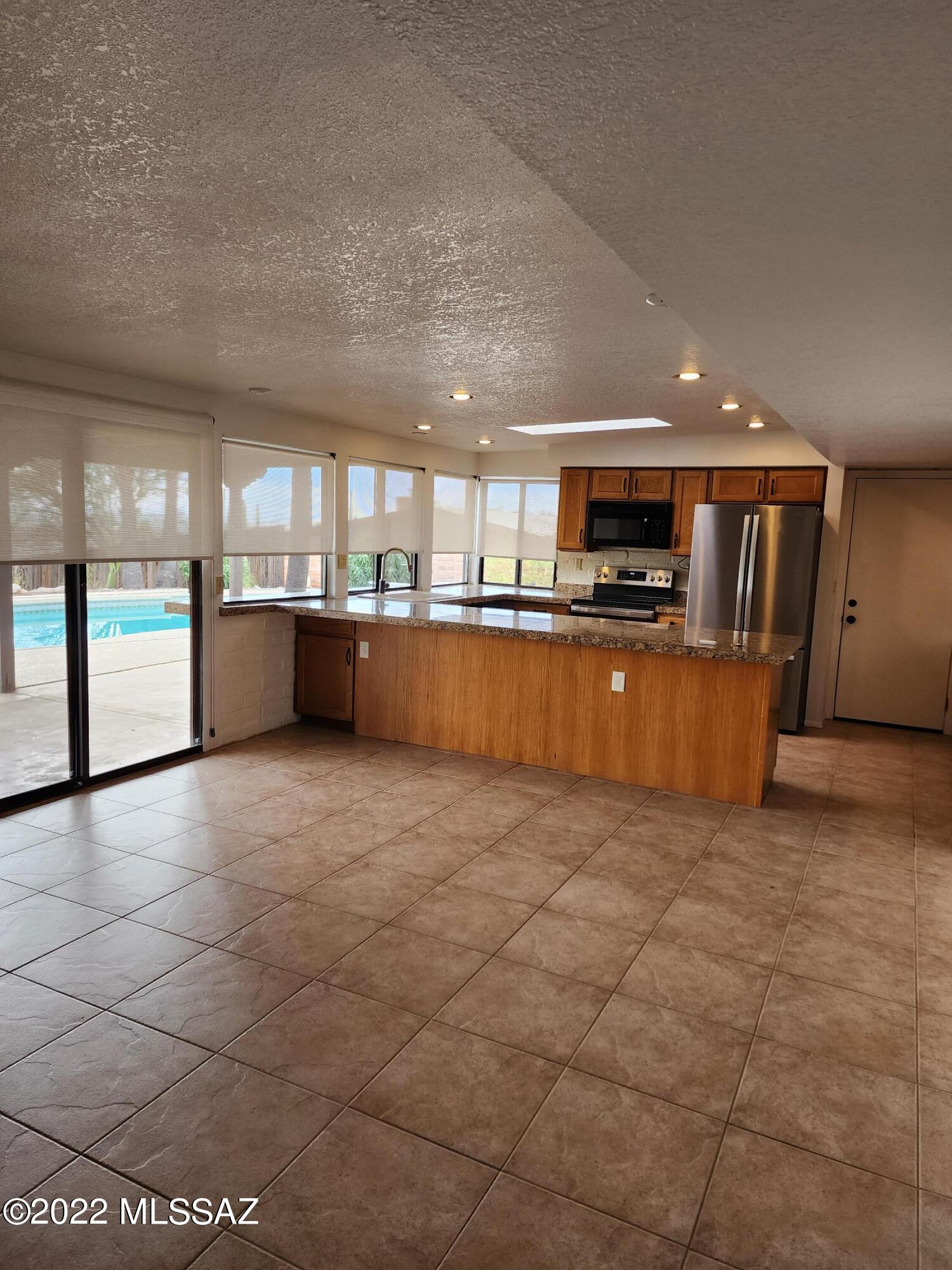 The Foothills (1-37) - Residential Lease