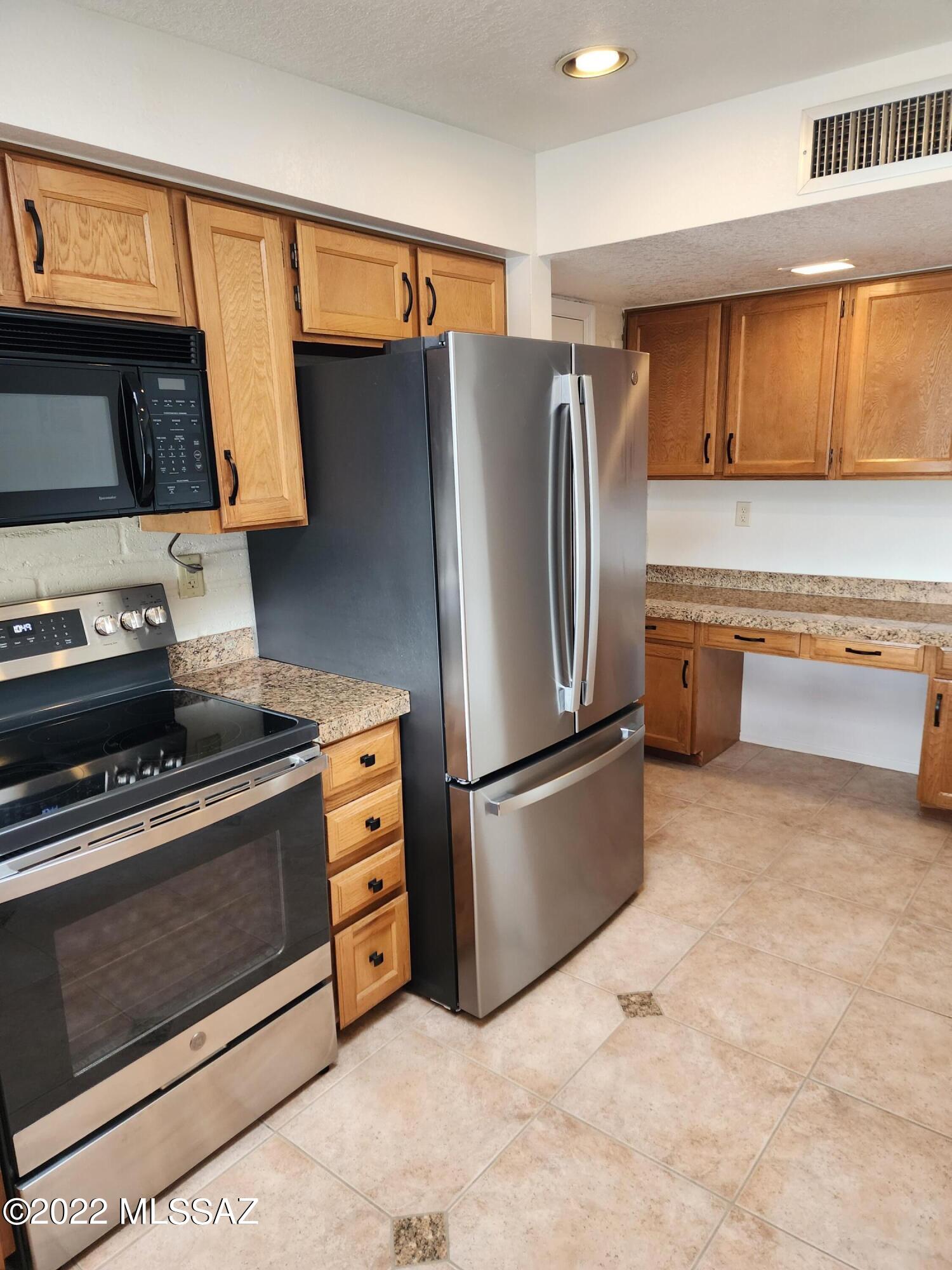 The Foothills (1-37) - Residential Lease