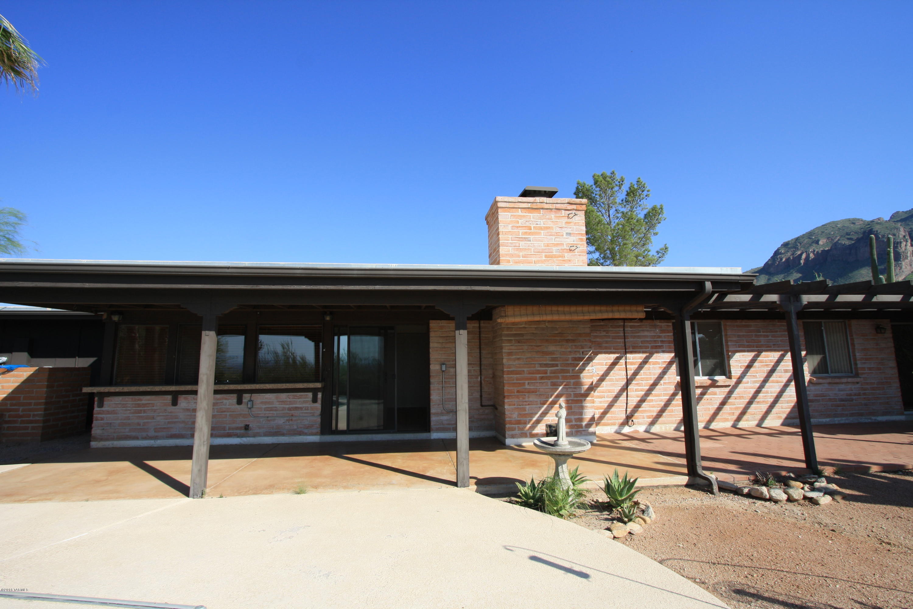 The Foothills (1-37) - Residential Lease