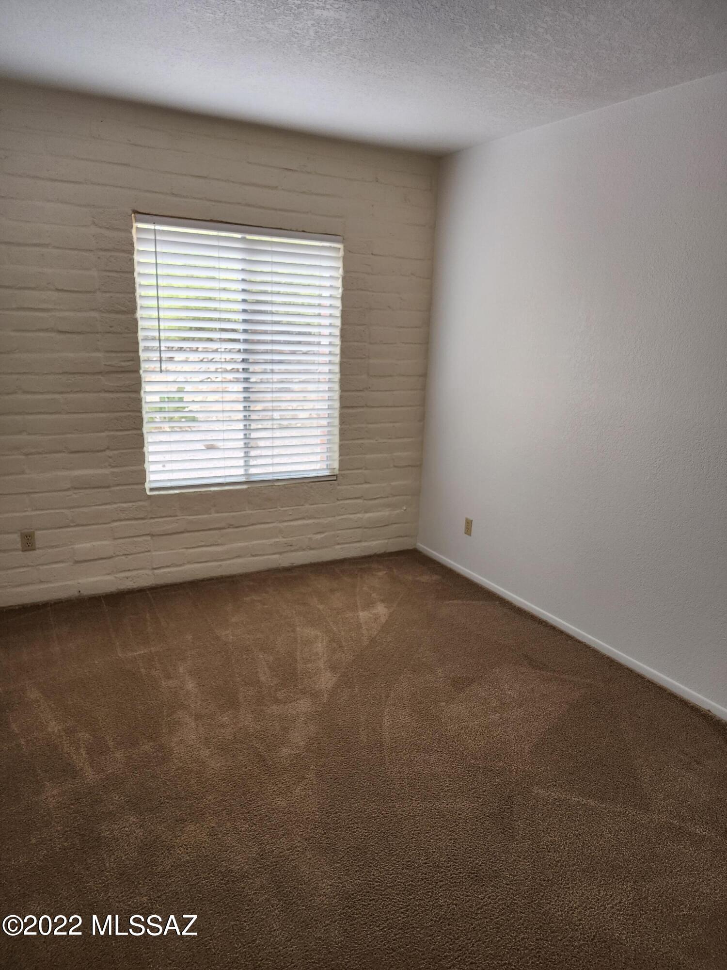 The Foothills (1-37) - Residential Lease