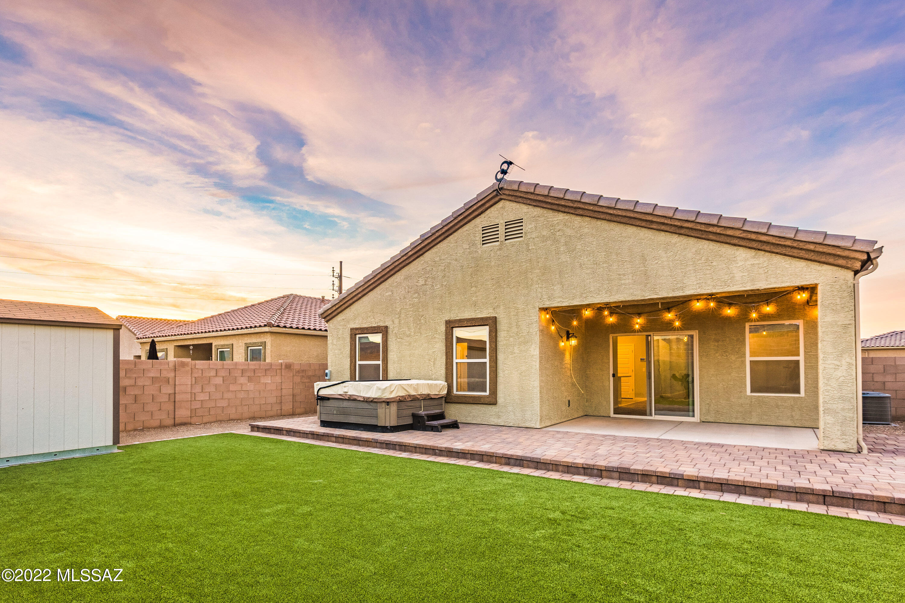 Saguaro Bloom SQ20180540069 - Residential