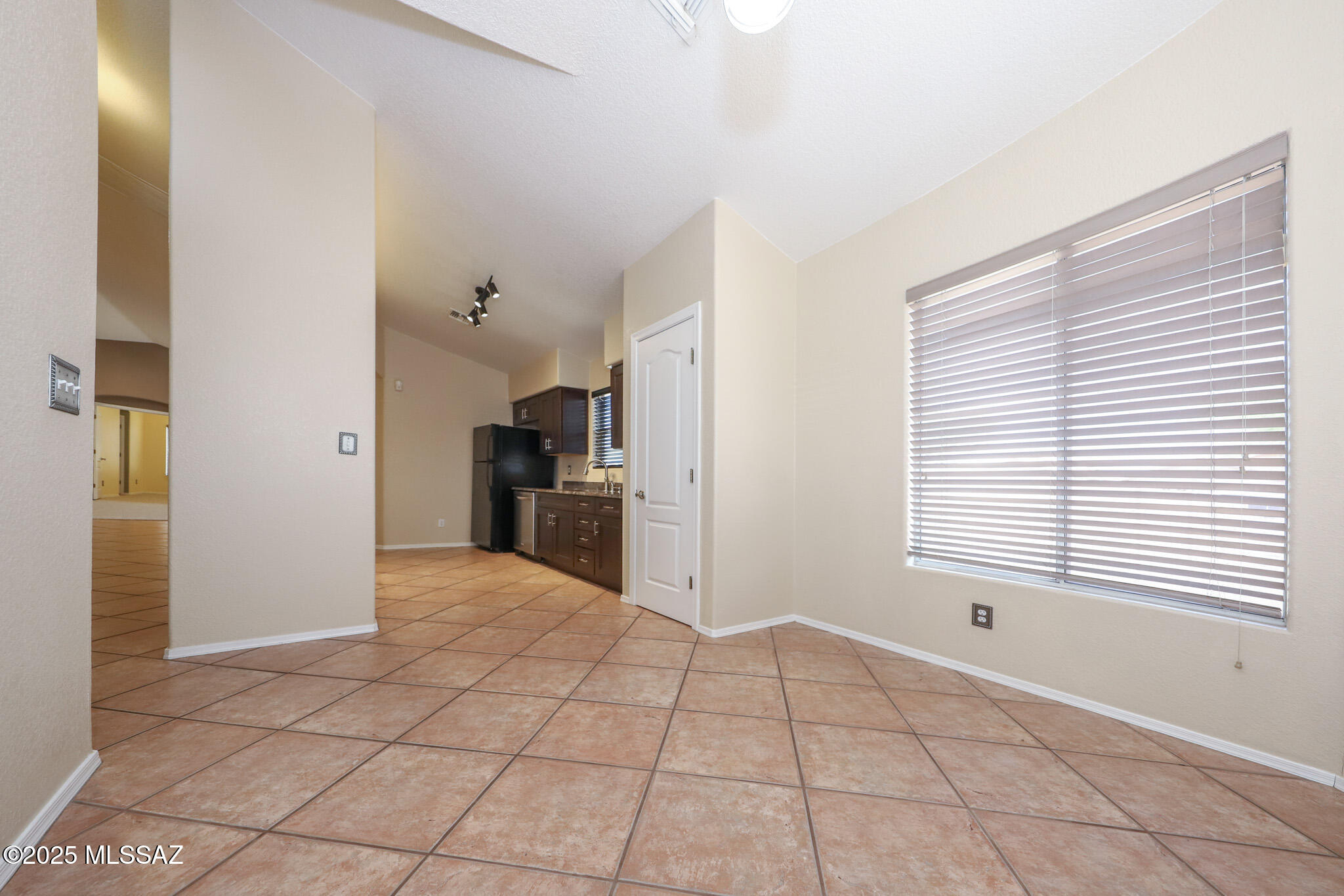 Silver Creek (1-288) - Residential Lease