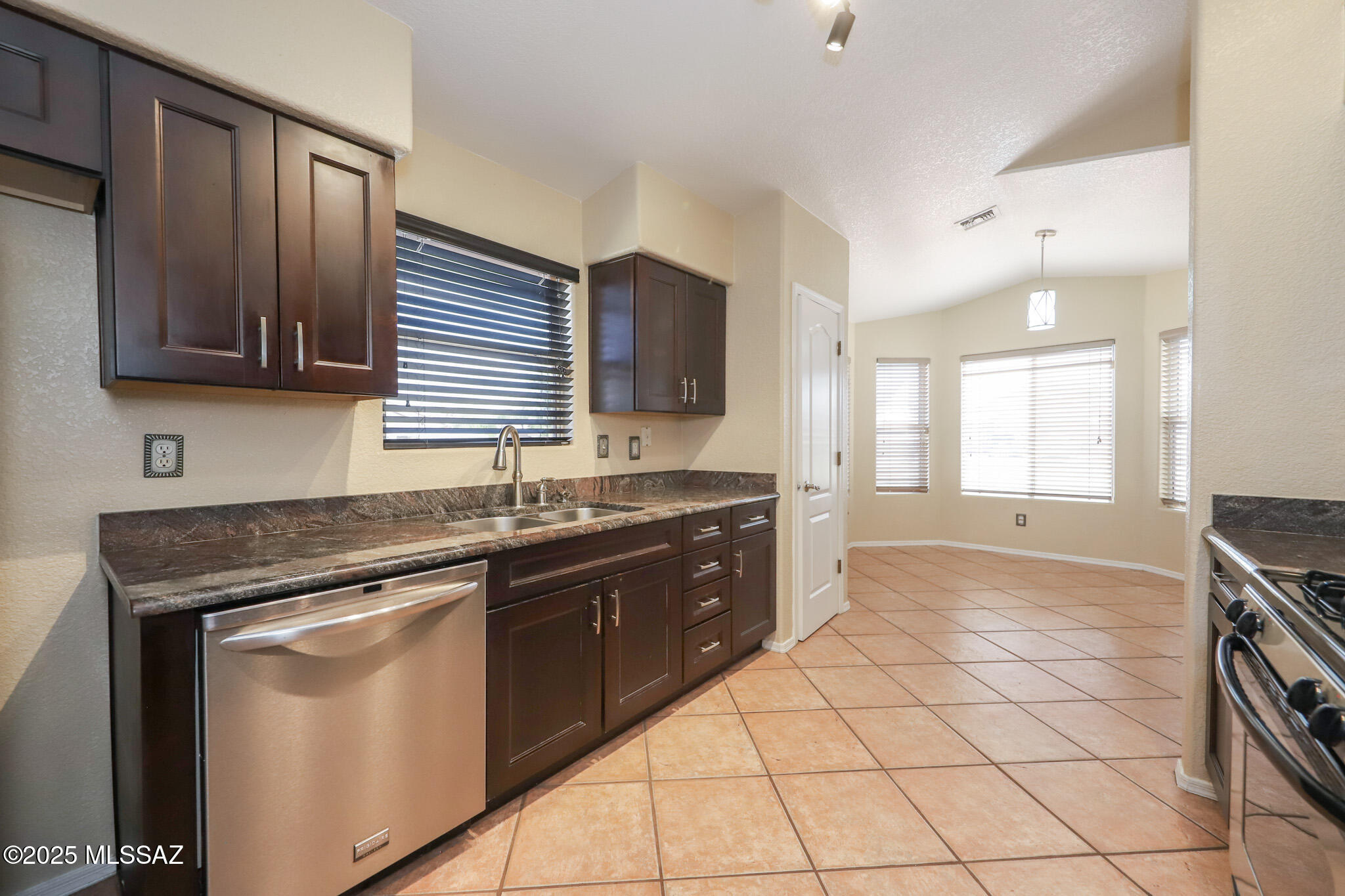 Silver Creek (1-288) - Residential Lease