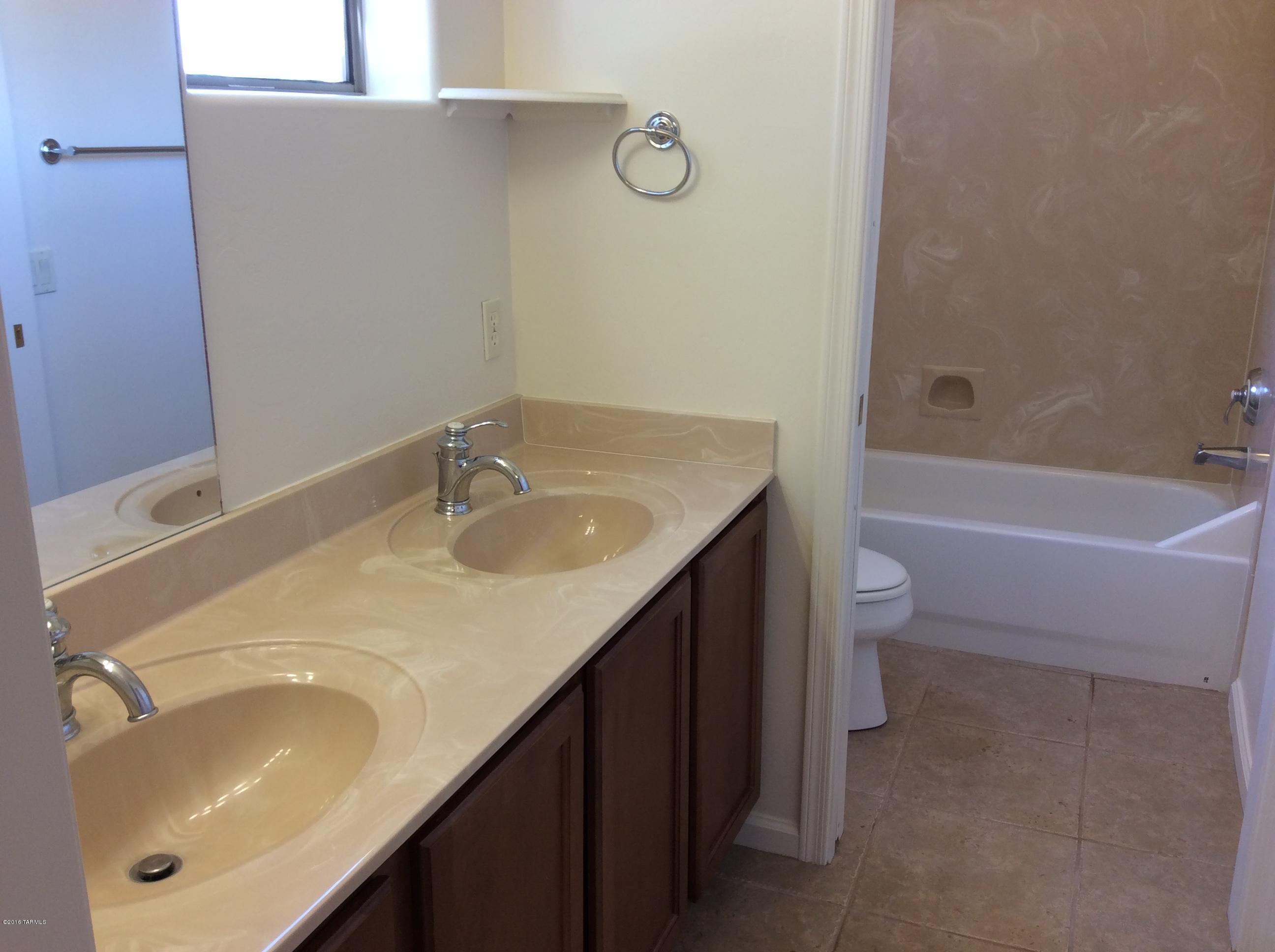 Rancho Vistoso Sunset Ridge II Neighborhood 10 - Residential Lease