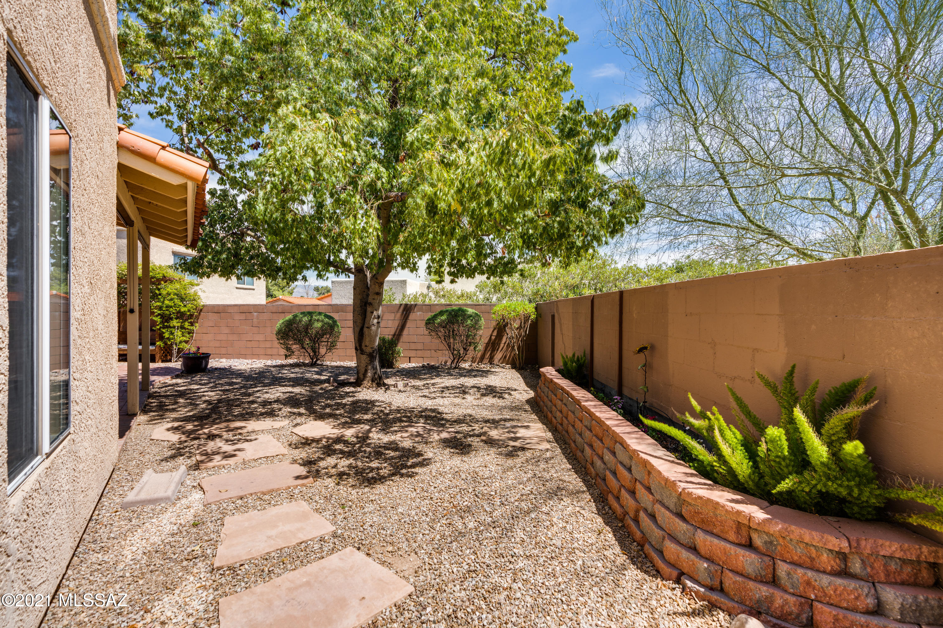 Vine Tree (1-11) - Residential