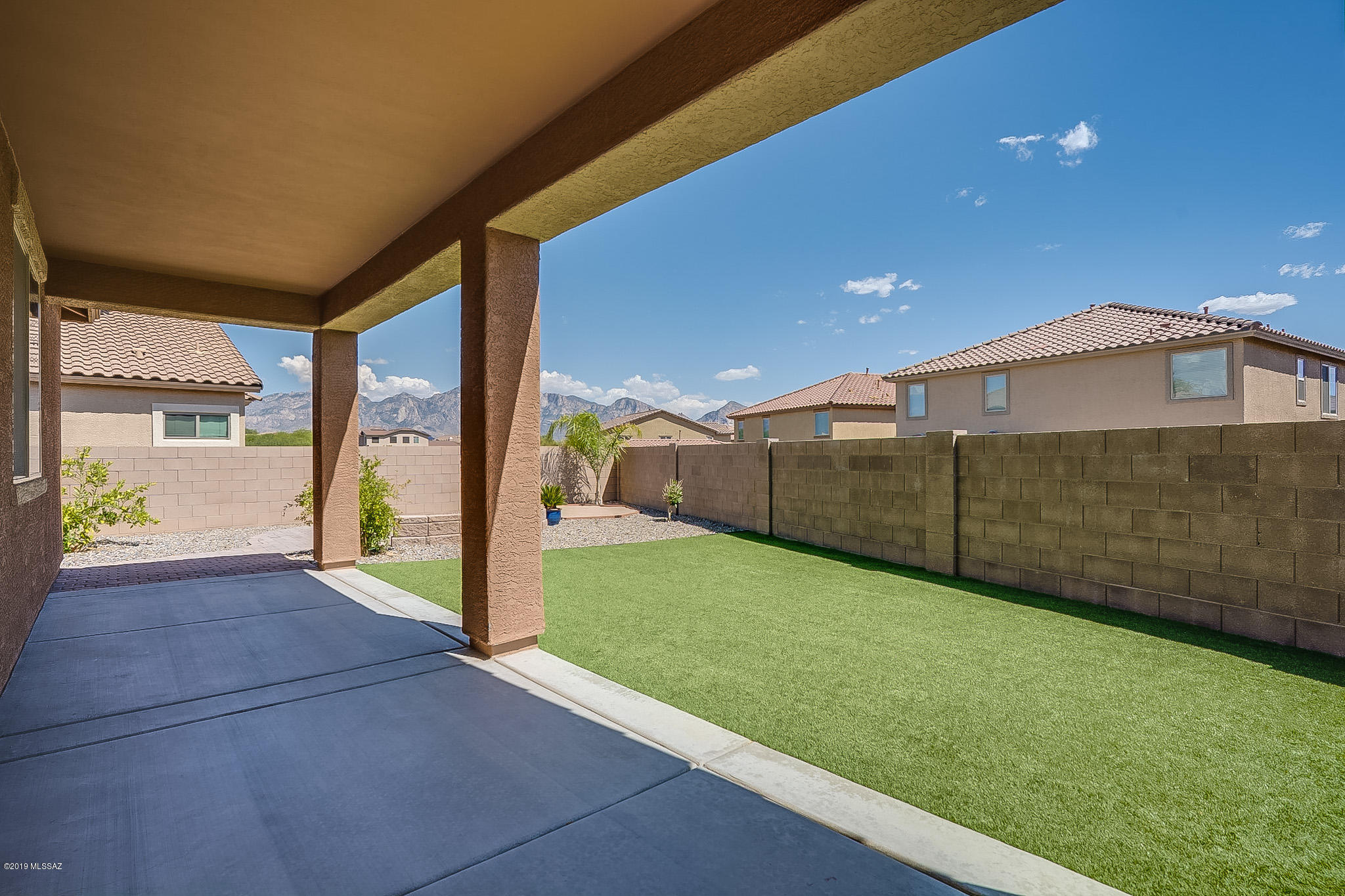 Rancho Vistoso NGHB 10 PCLS S,U & V - Residential