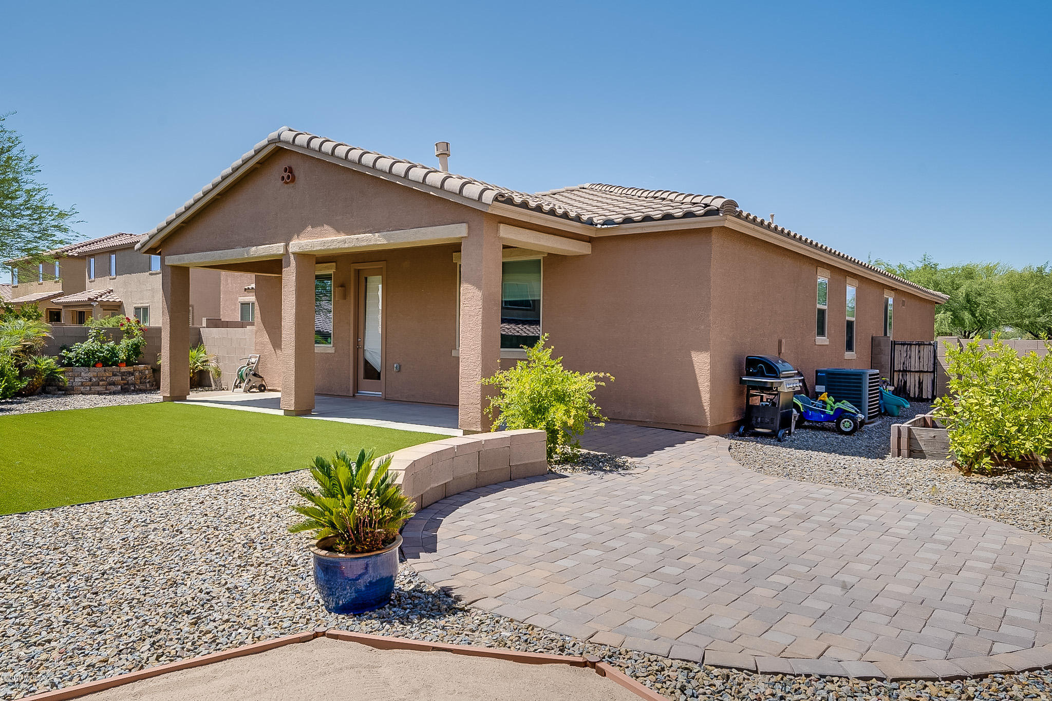 Rancho Vistoso NGHB 10 PCLS S,U & V - Residential