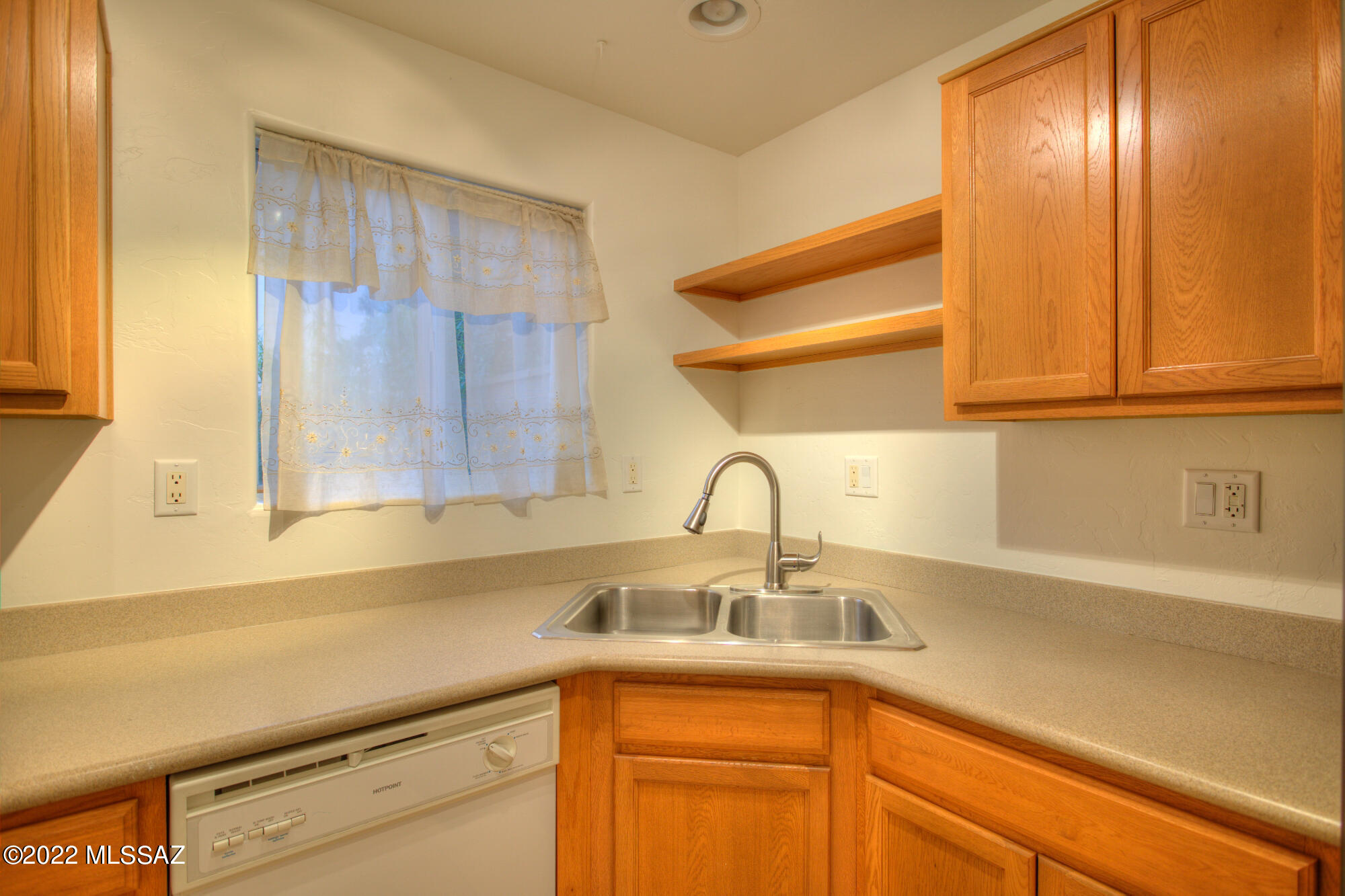 Villa Venice Condos - Residential