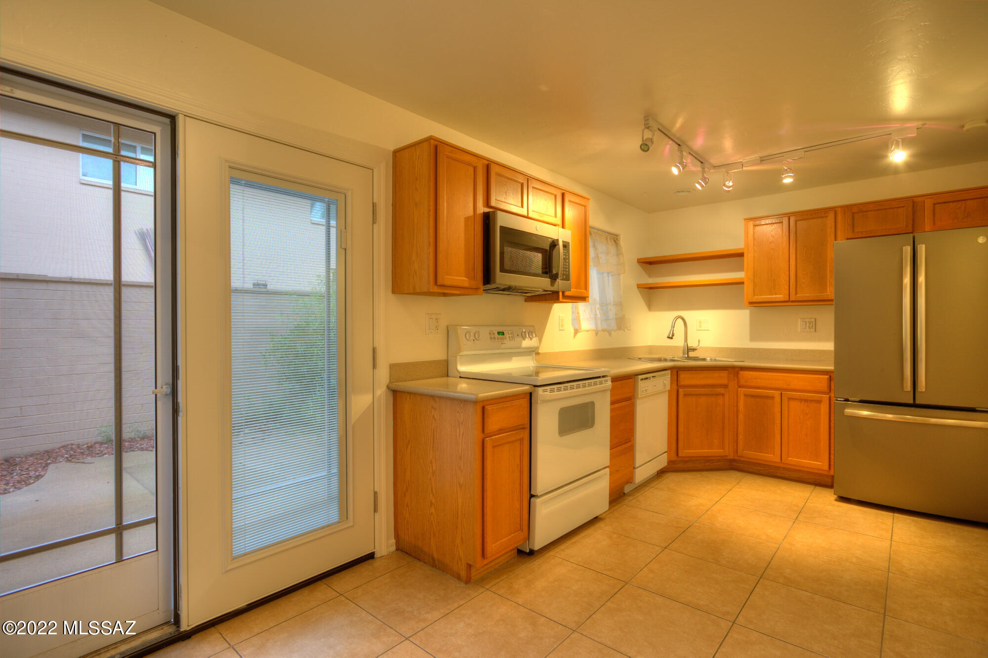 Villa Venice Condos - Residential