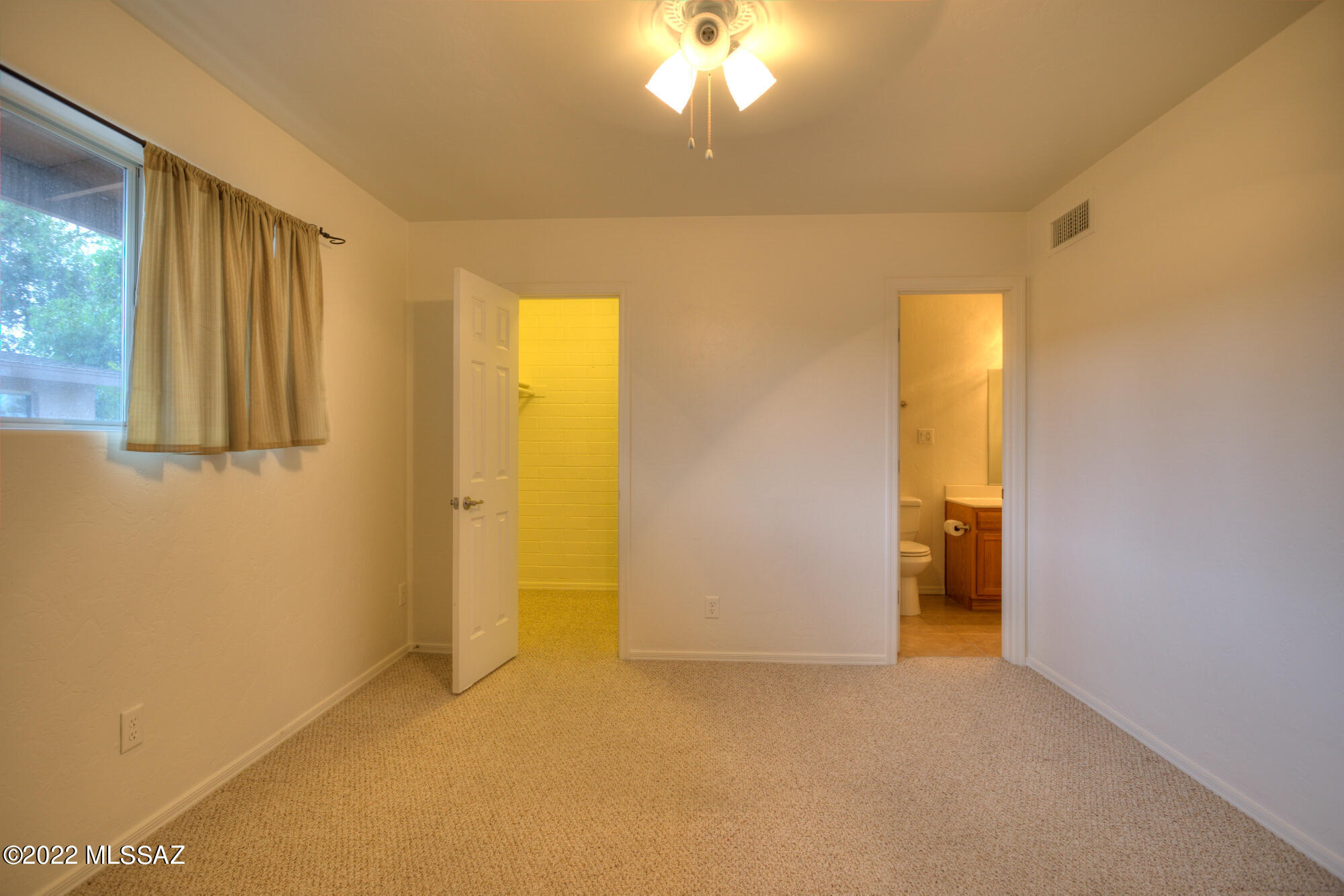 Villa Venice Condos - Residential