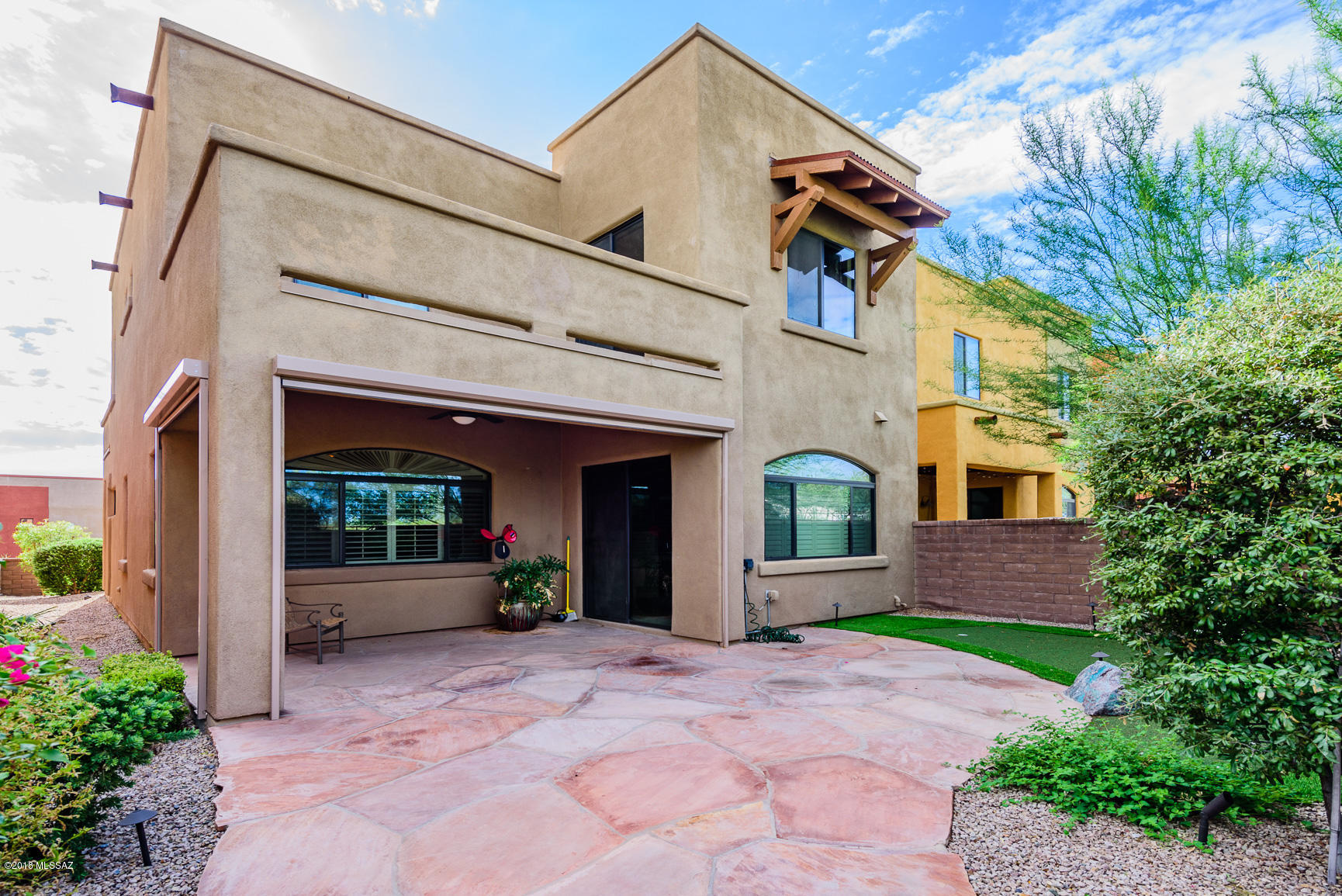 Oasis Harrison - Residential