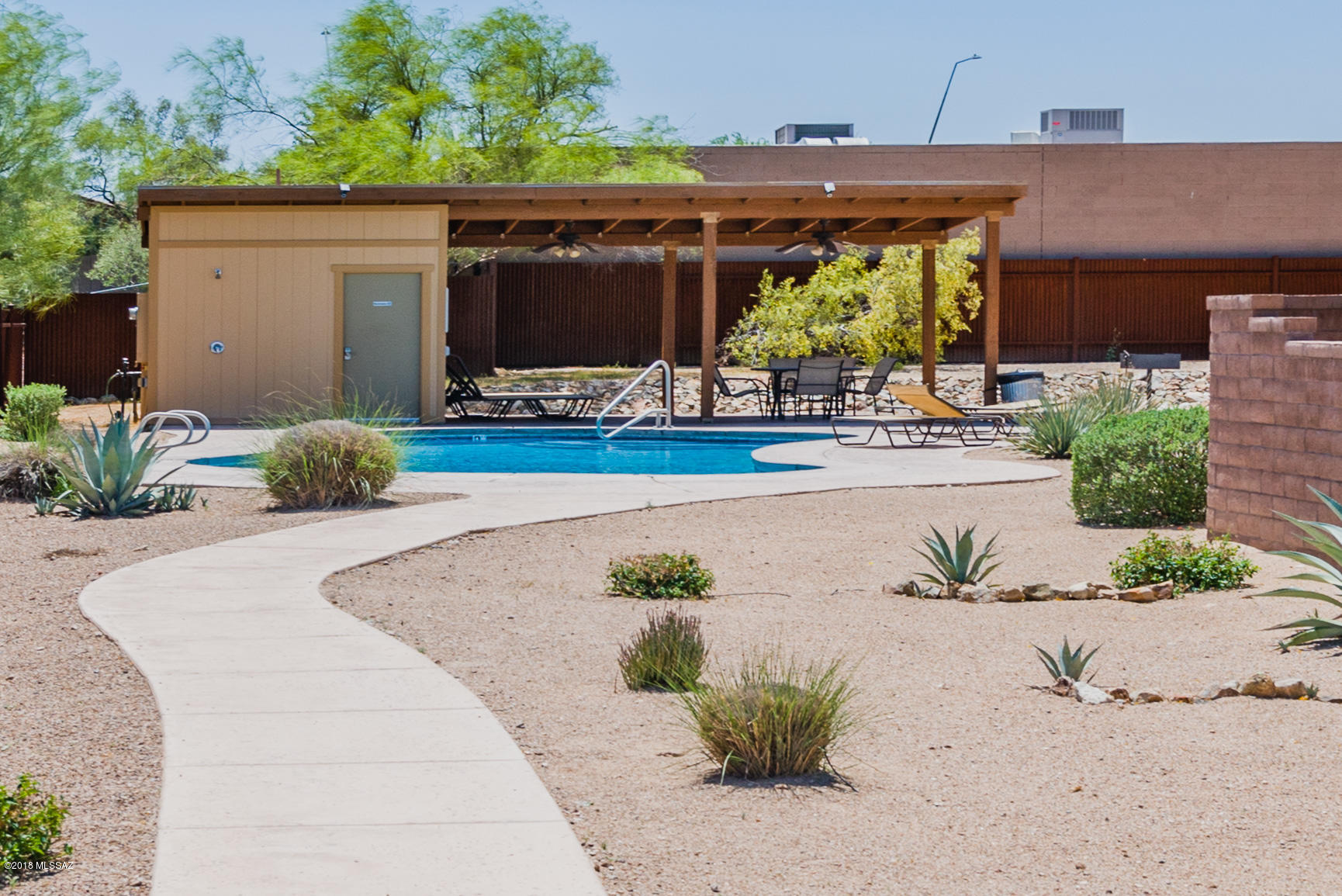 Oasis Harrison - Residential