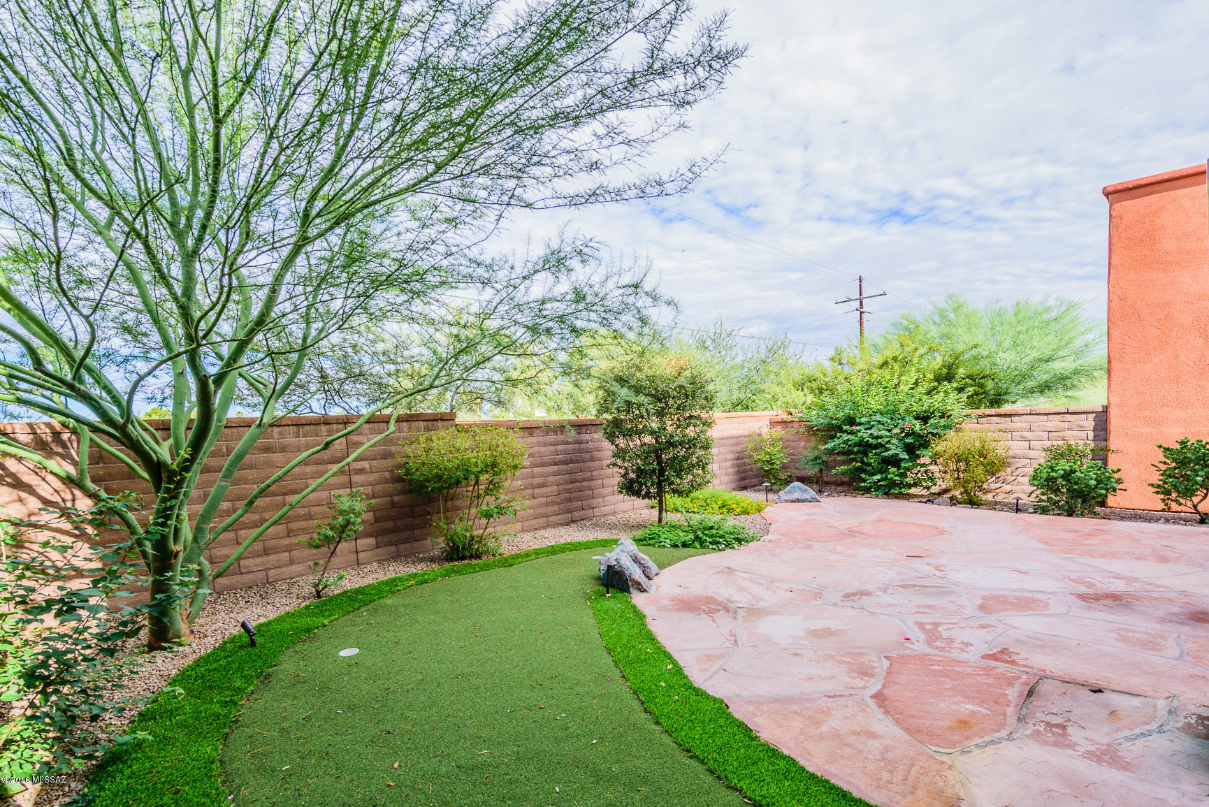 Oasis Harrison - Residential
