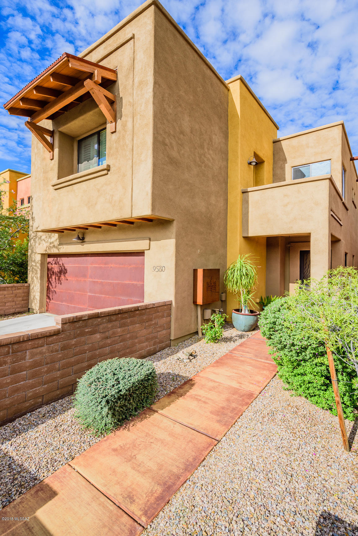Oasis Harrison - Residential
