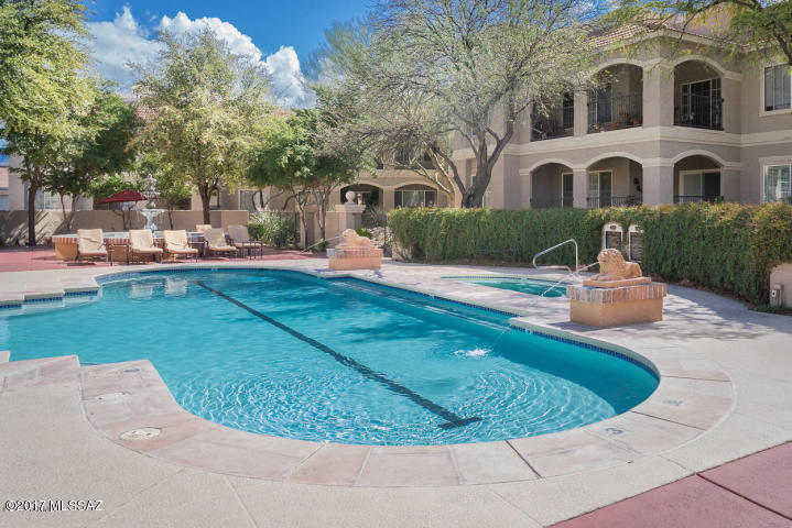 The Boulders at La Reserve Condominiums - Residential