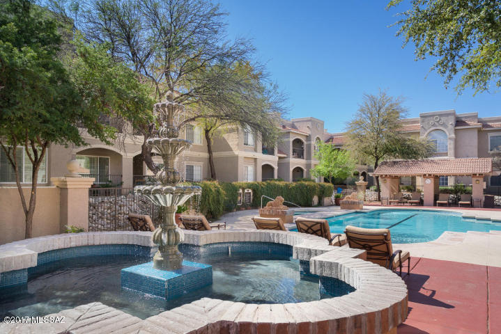 The Boulders at La Reserve Condominiums - Residential