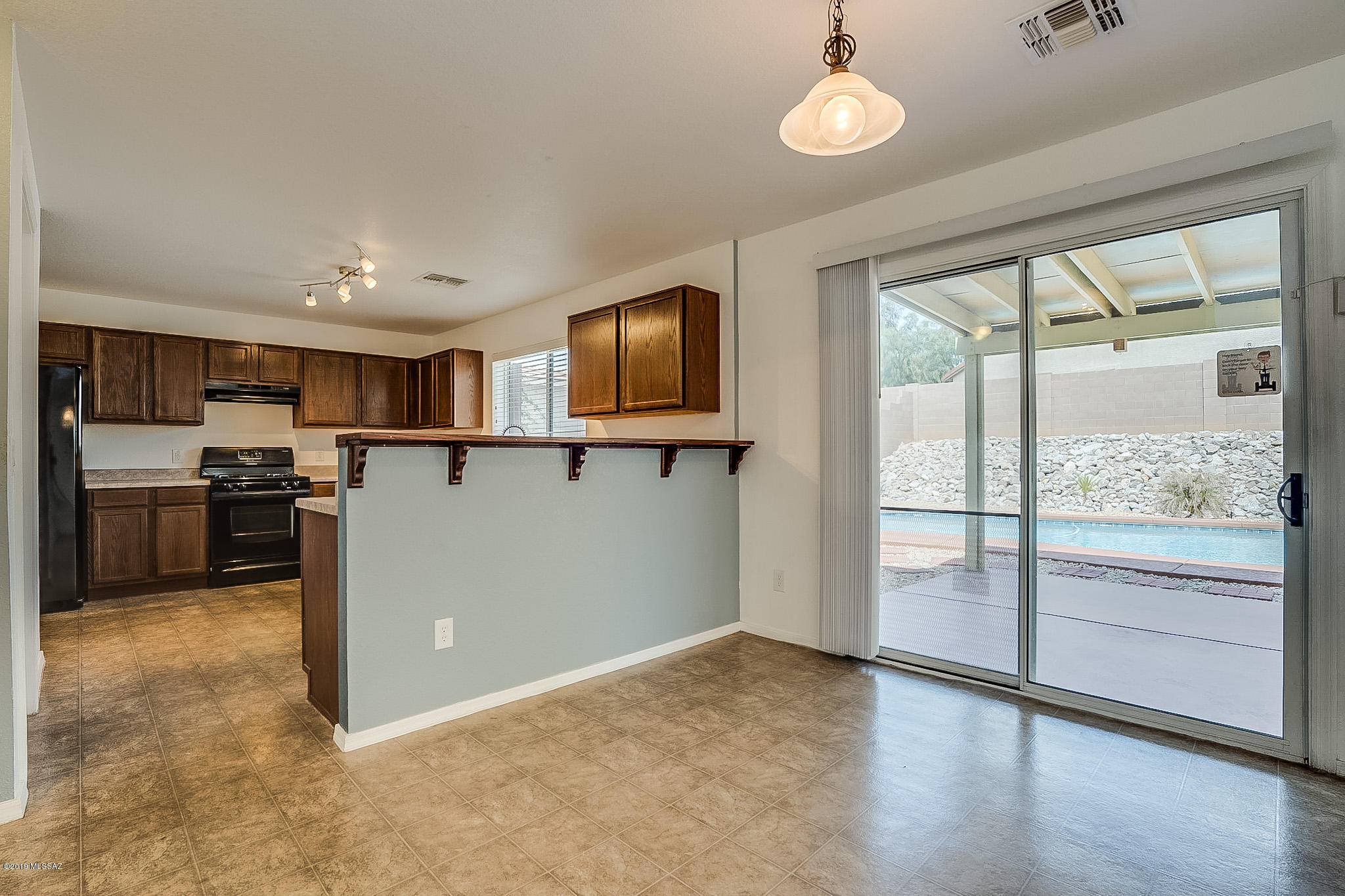 Black Horse (1-411) - Residential