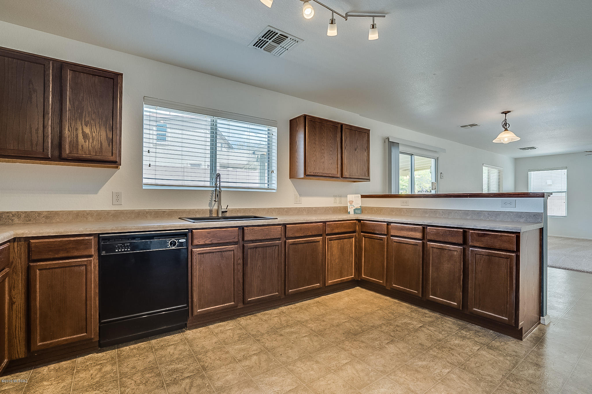 Black Horse (1-411) - Residential