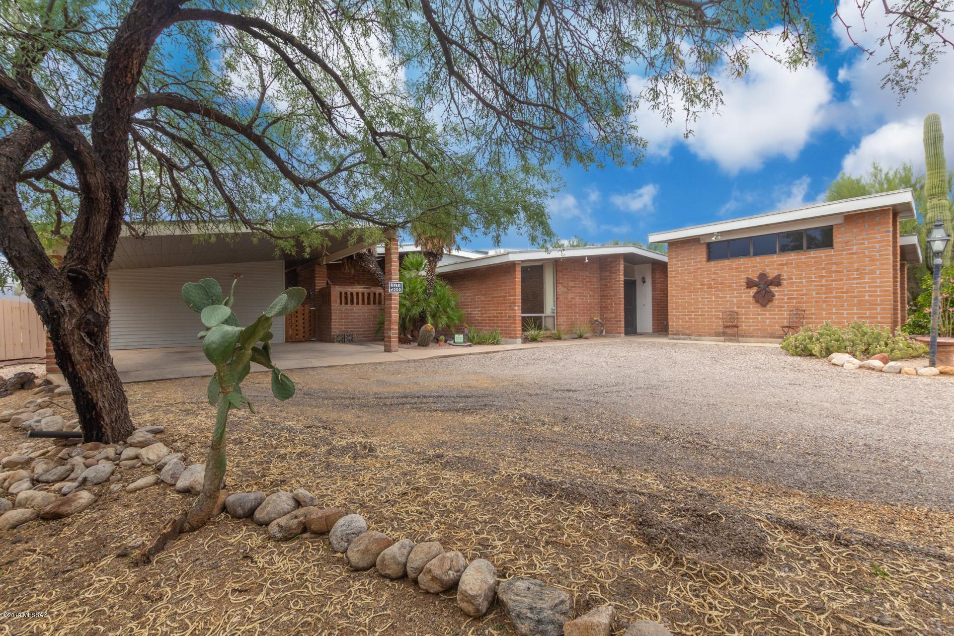 Casas Adobes West (1-220) - Residential