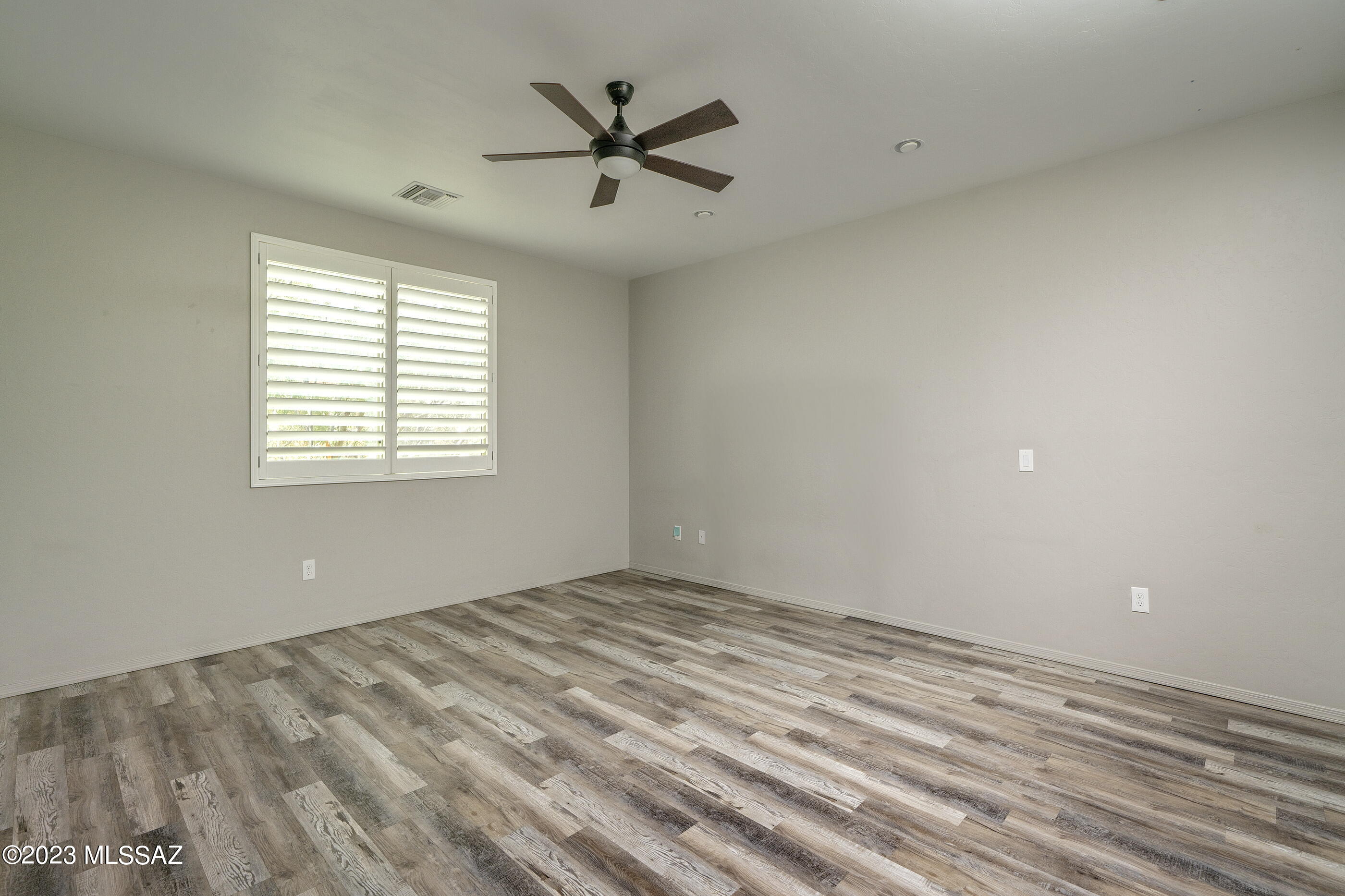 River Walk (1-140) - Residential