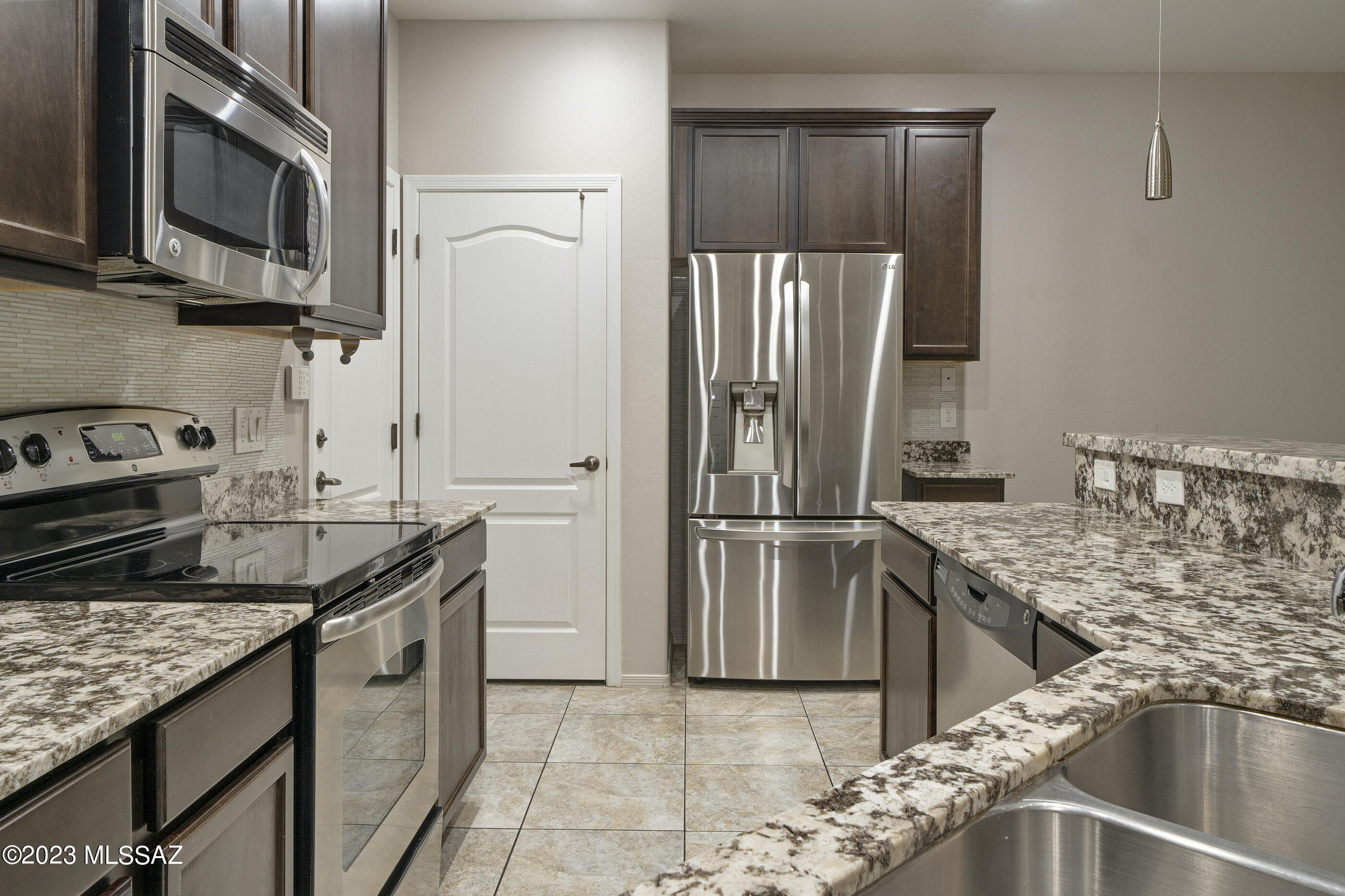 River Walk (1-140) - Residential