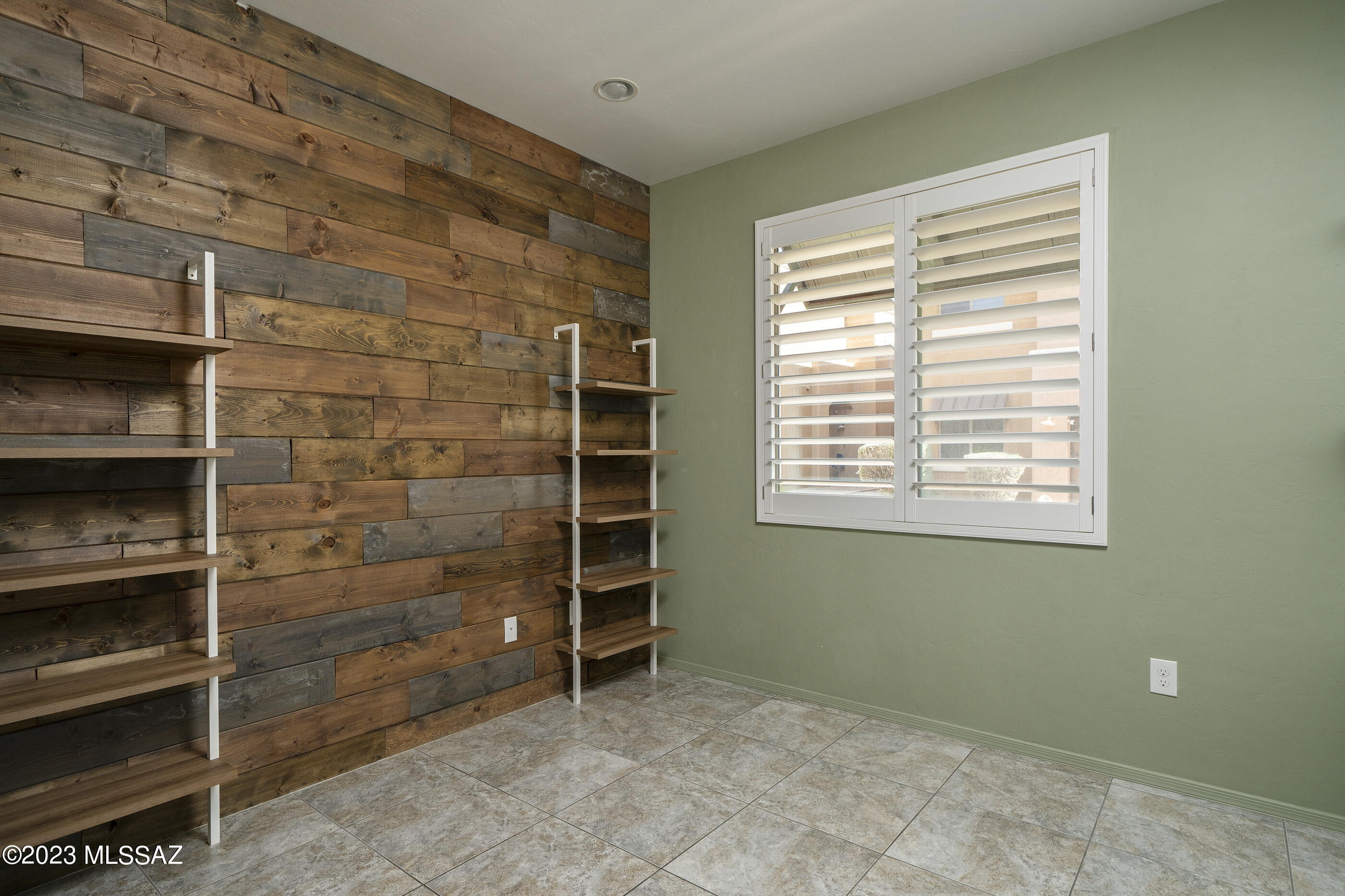 River Walk (1-140) - Residential