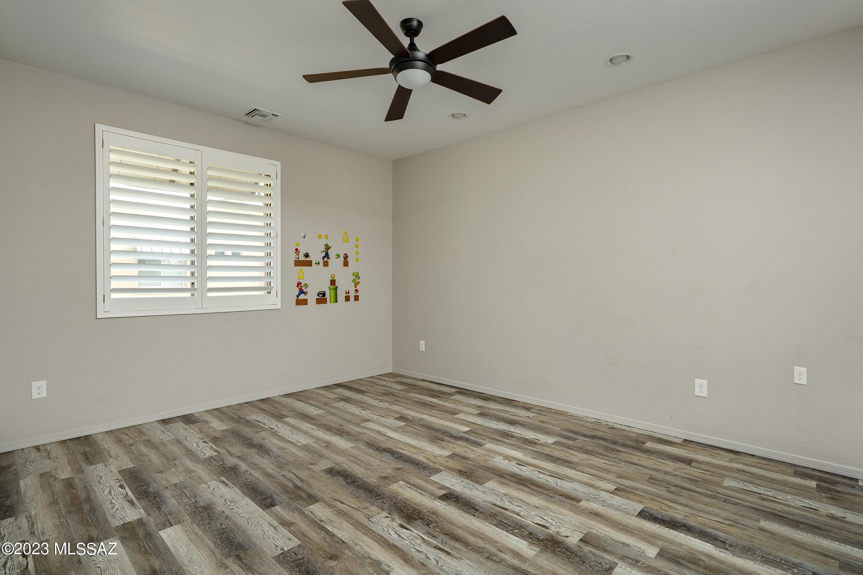 River Walk (1-140) - Residential