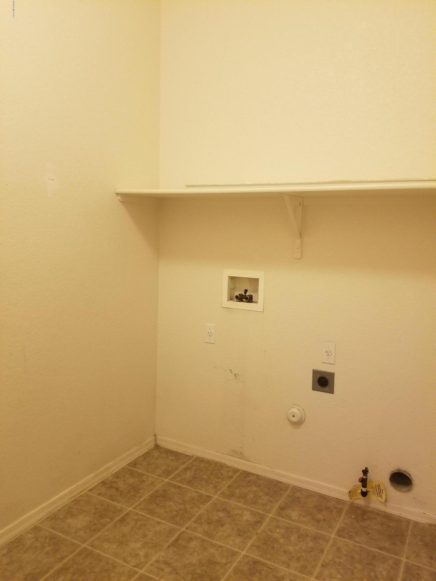 Mesquite Ranch (1-619) - Residential Lease