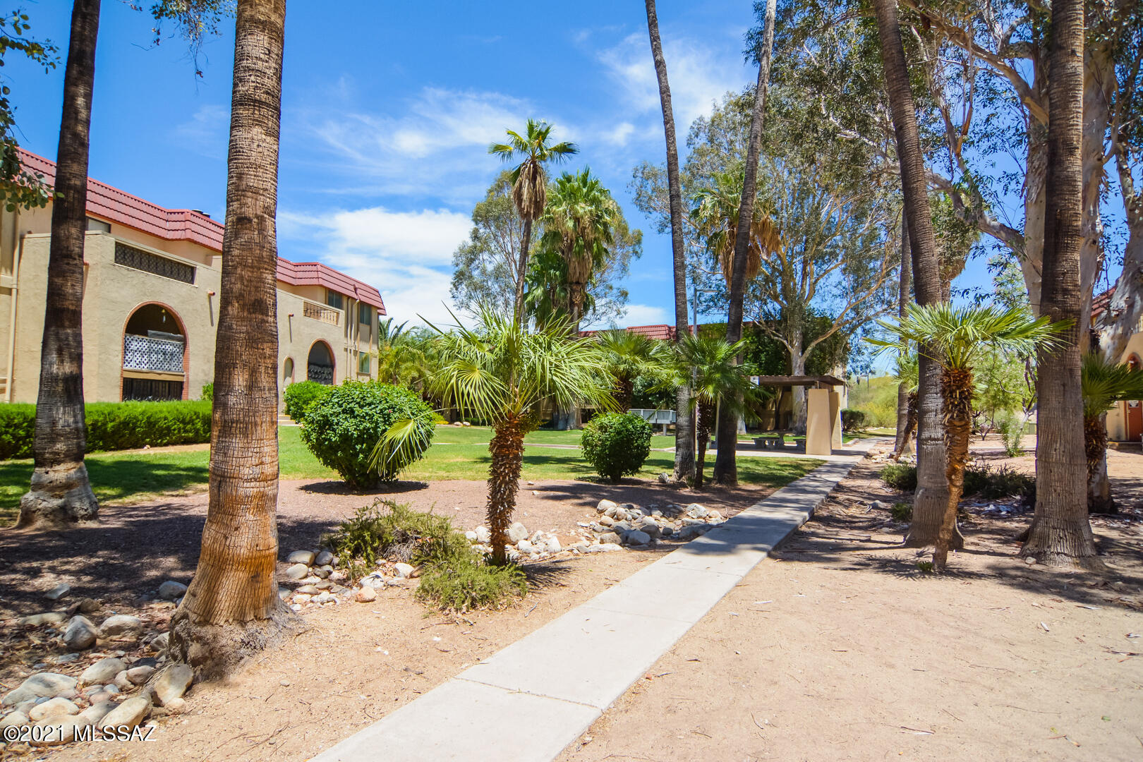 Barcelona Manor Condominiums - Residential