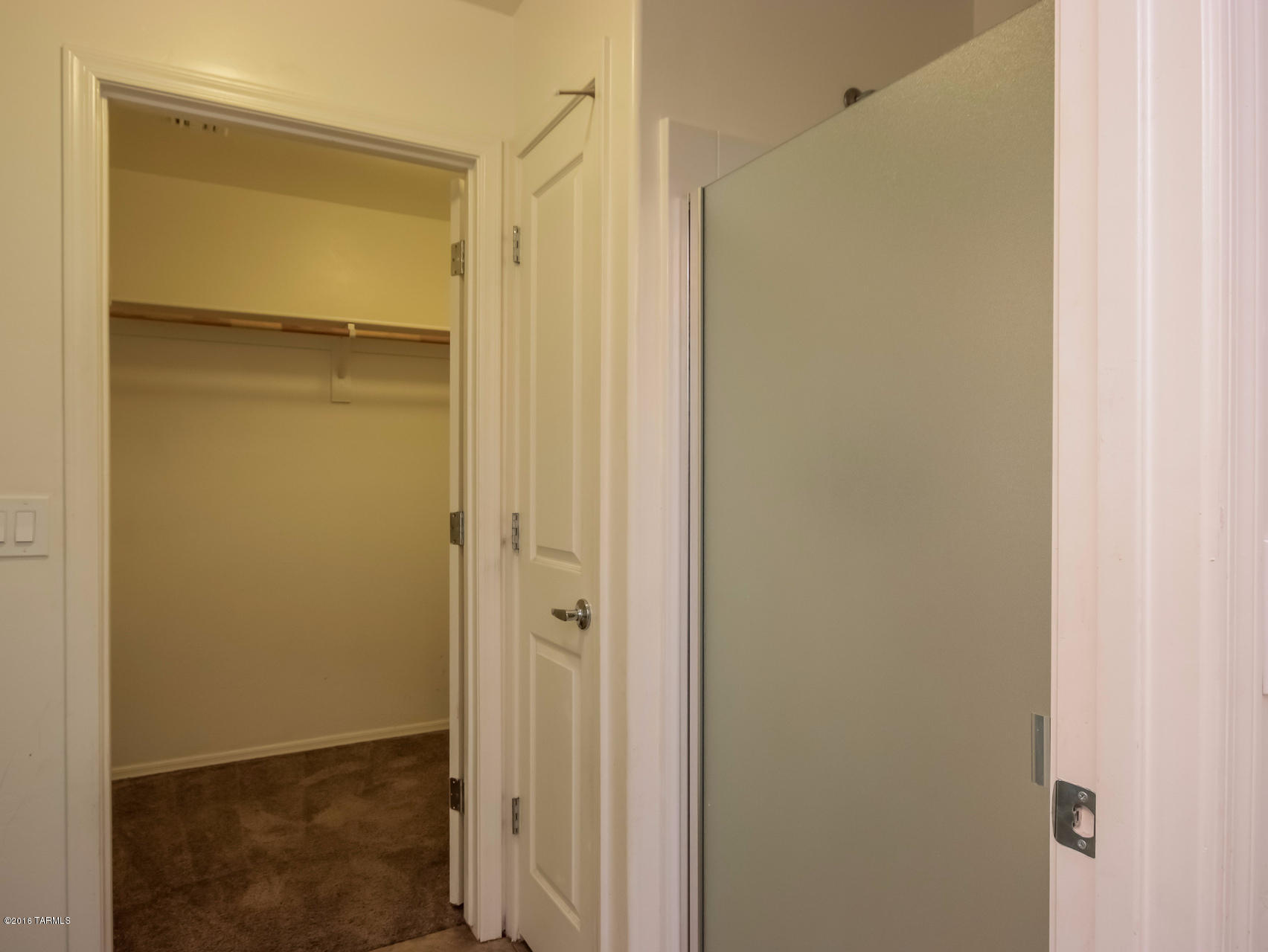 Los Arroyos Del Este Resub - Residential Lease
