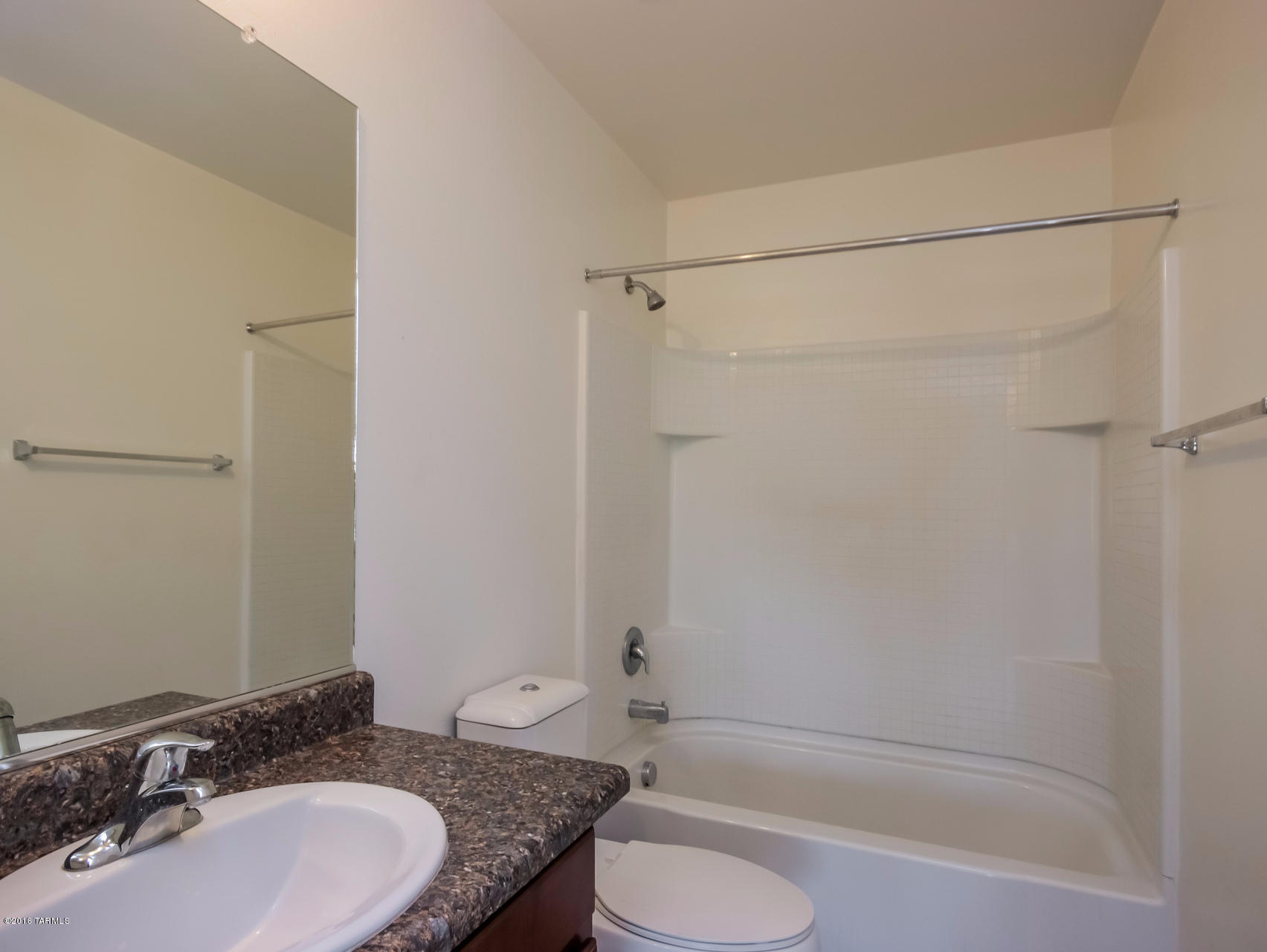 Los Arroyos Del Este Resub - Residential Lease