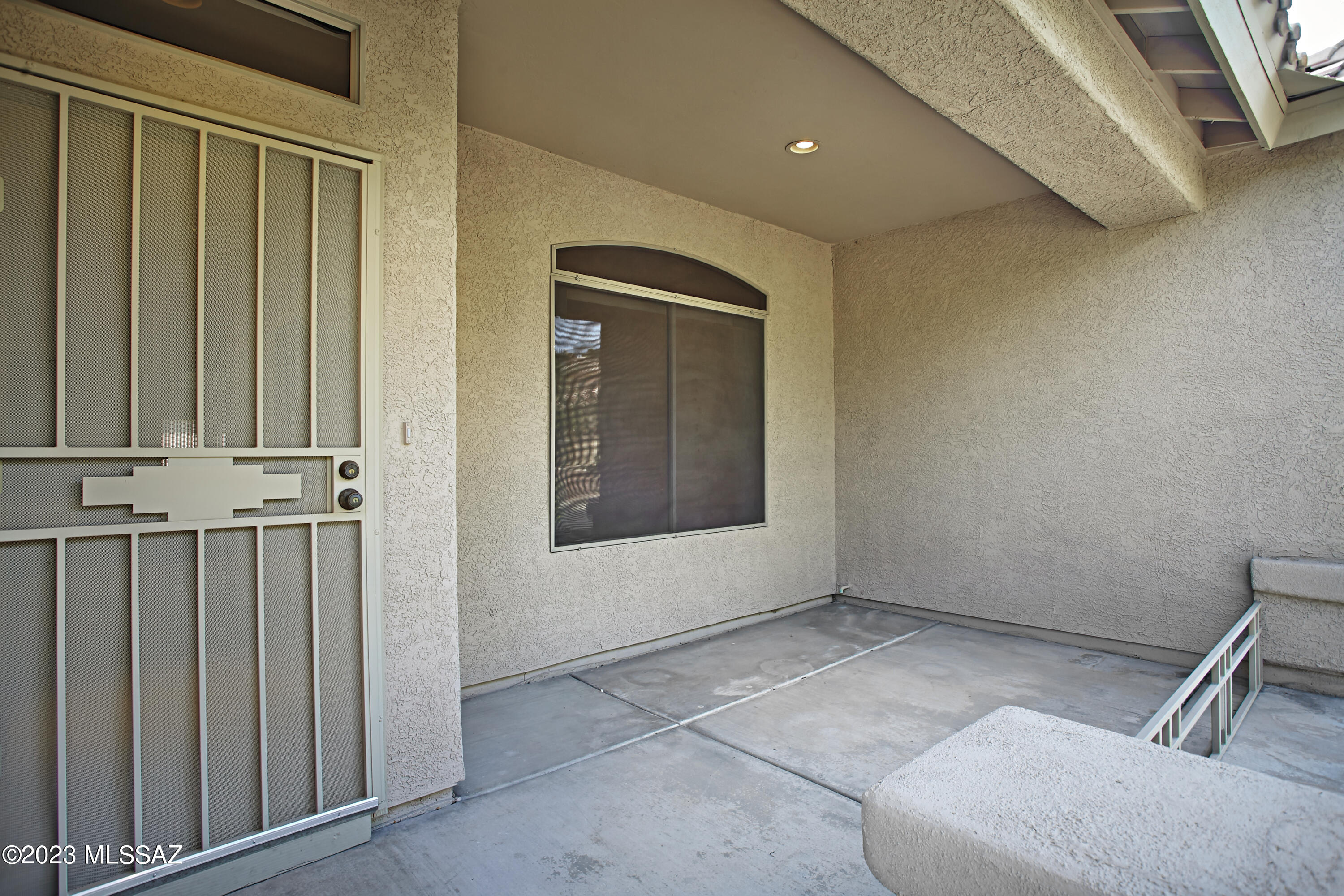 Shadows @ Sabino (1-103) - Residential