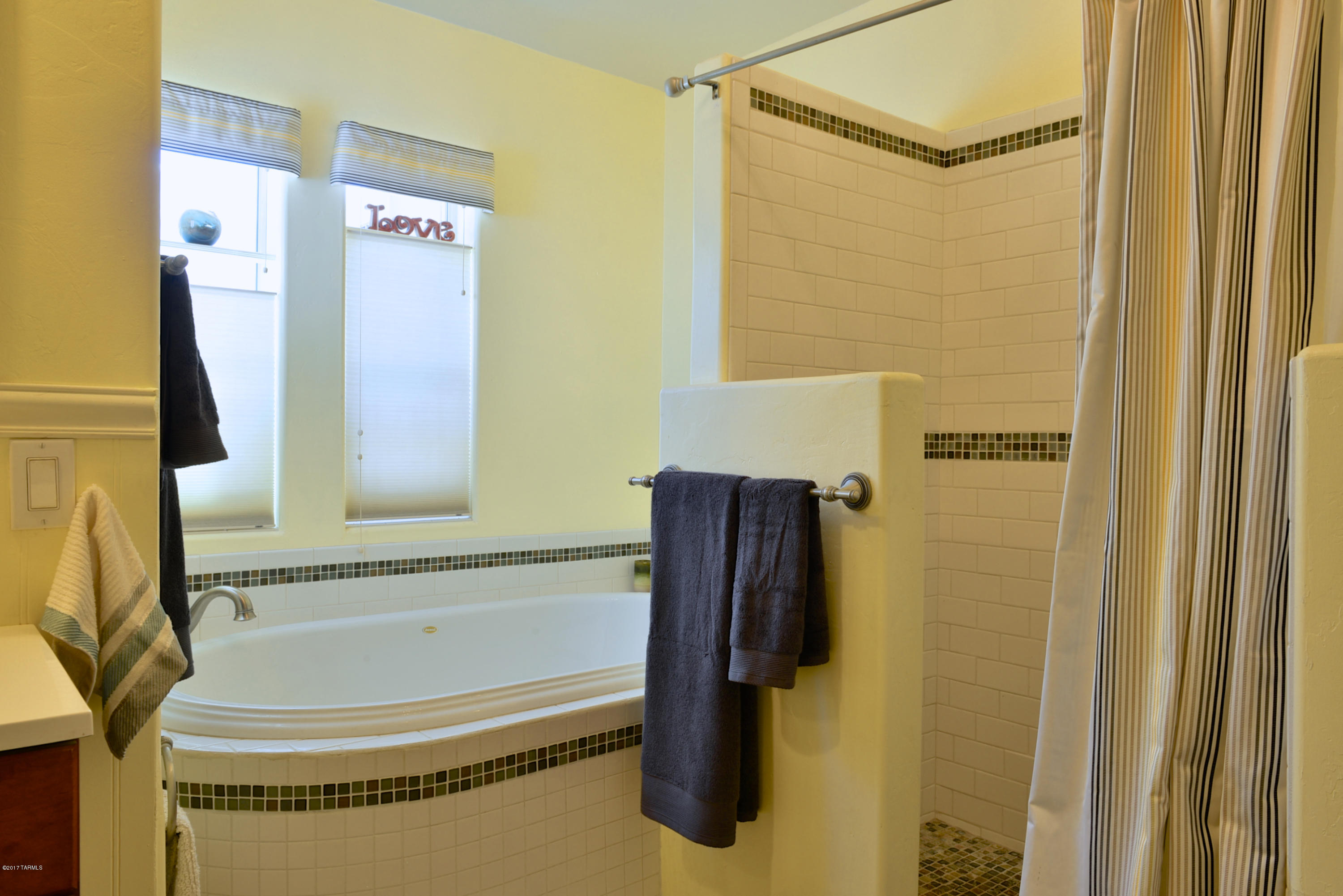Thornydale Terrace(1-104) - Residential