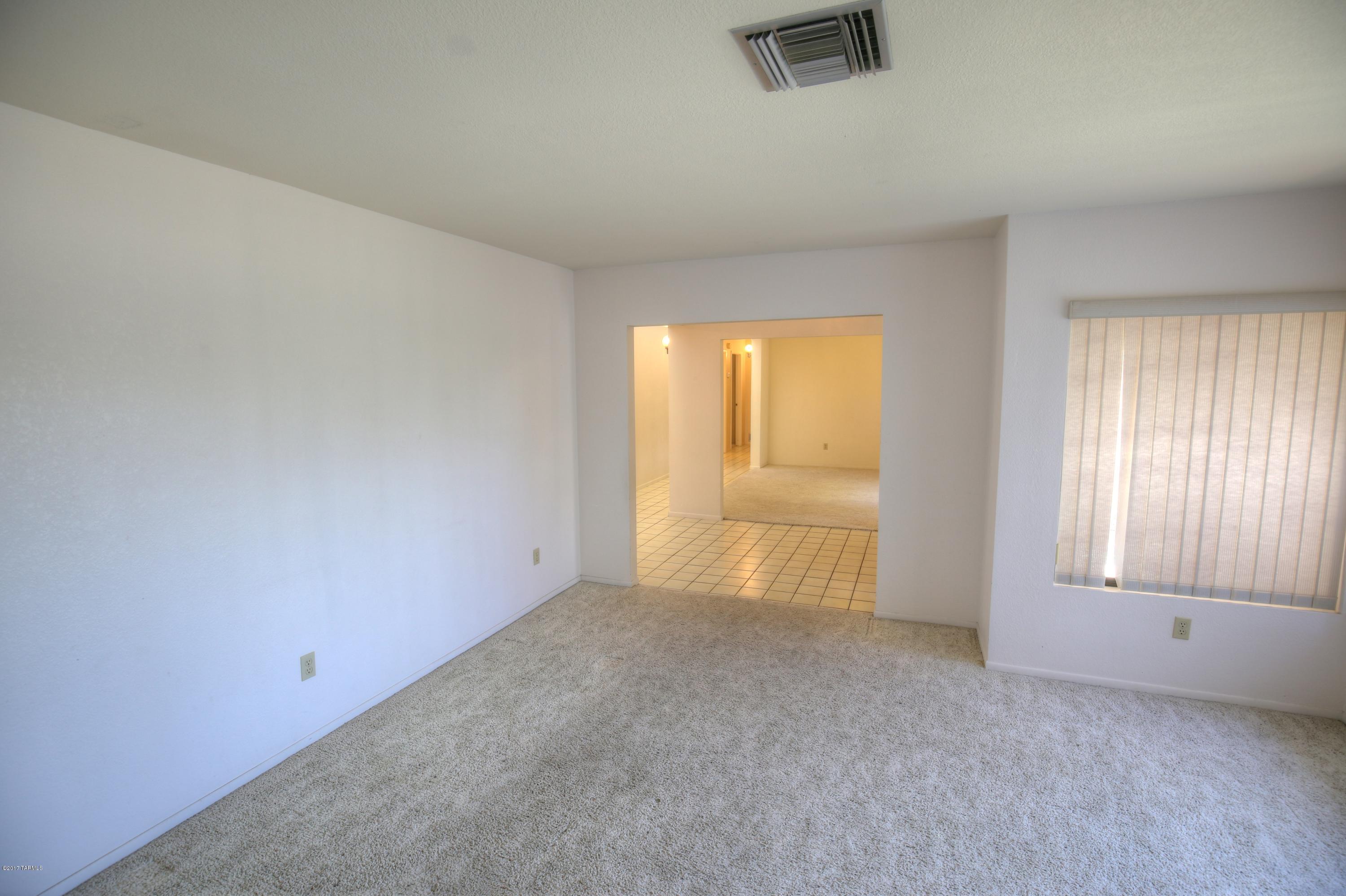 Shadow Hills (1-483) - Residential Lease