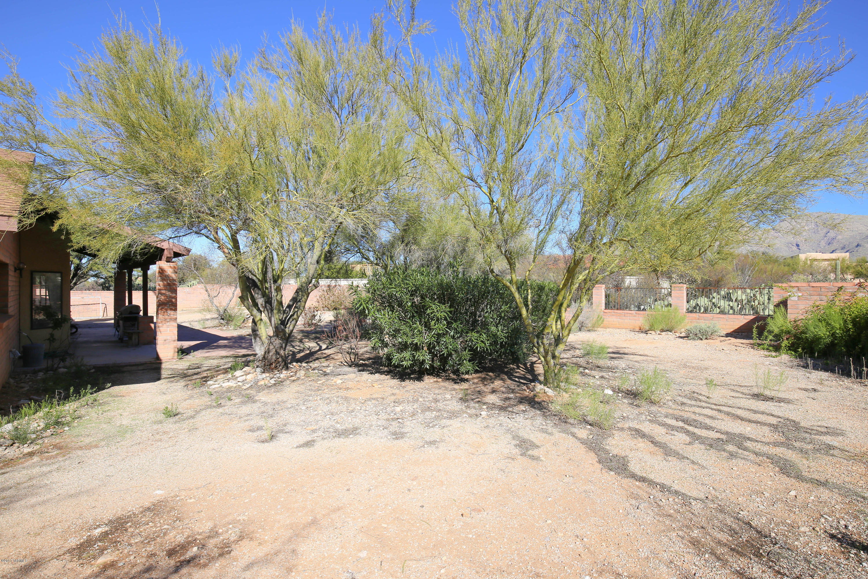 Shadow Hills (1-483) - Residential Lease