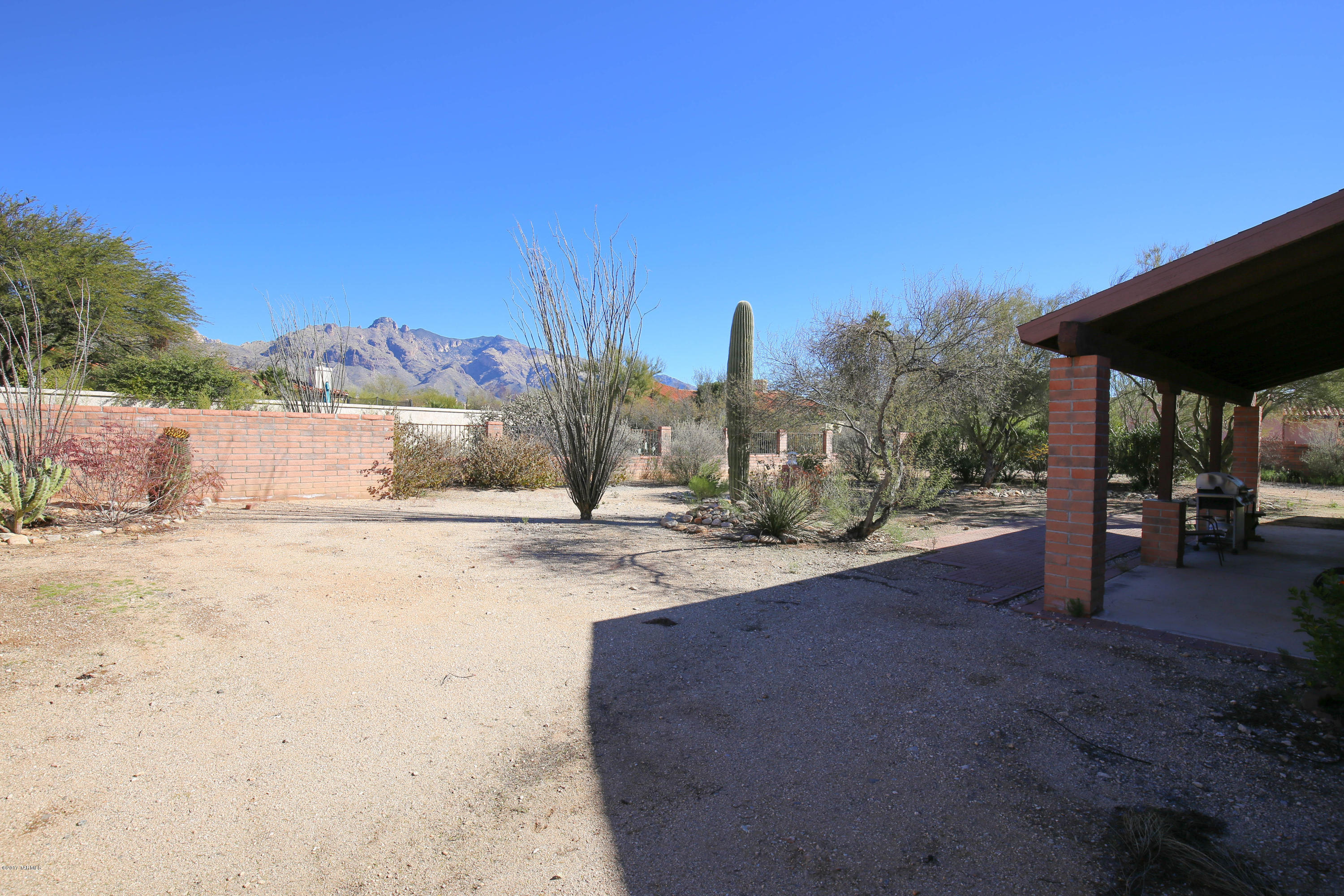 Shadow Hills (1-483) - Residential Lease