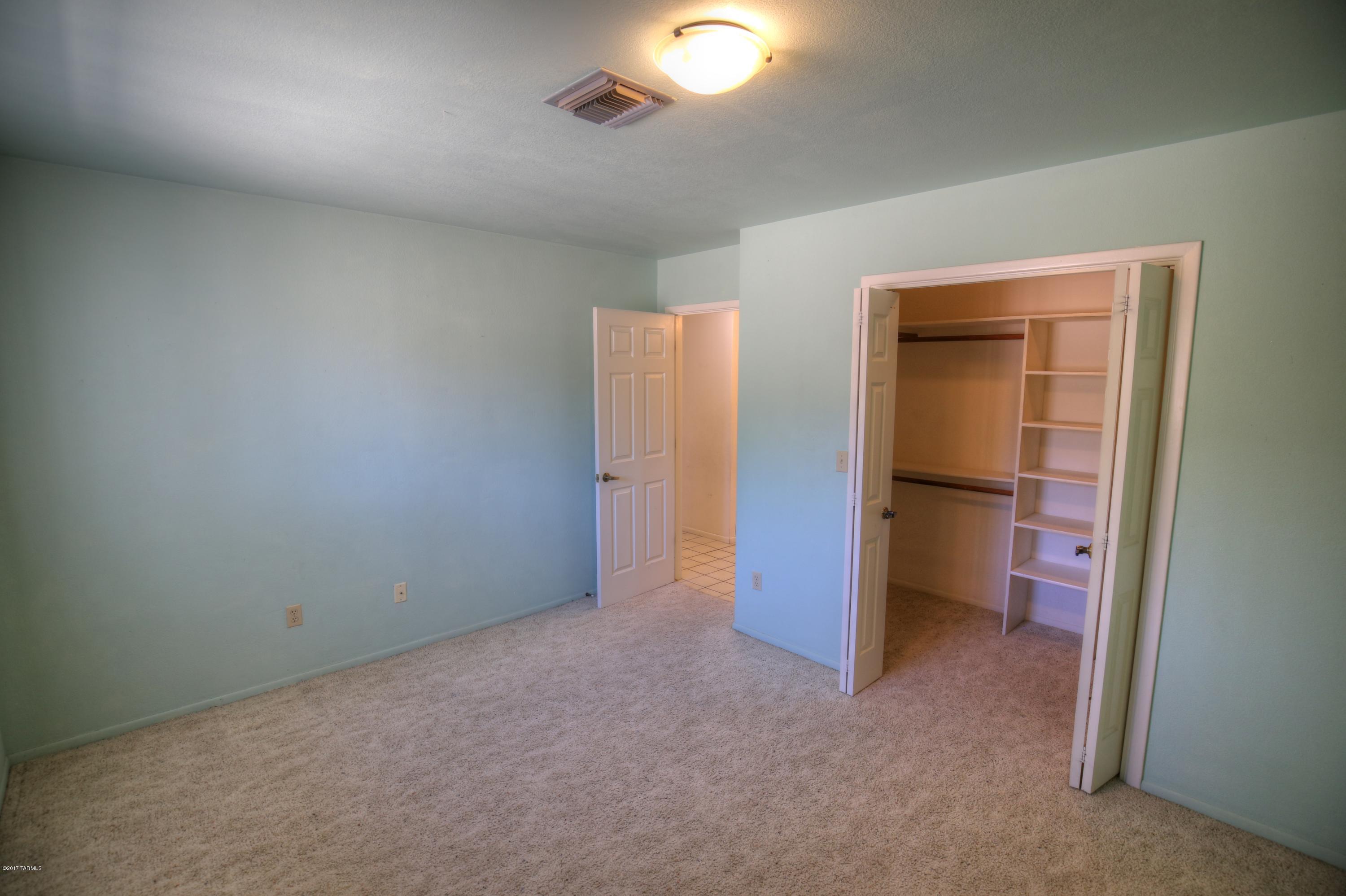 Shadow Hills (1-483) - Residential Lease