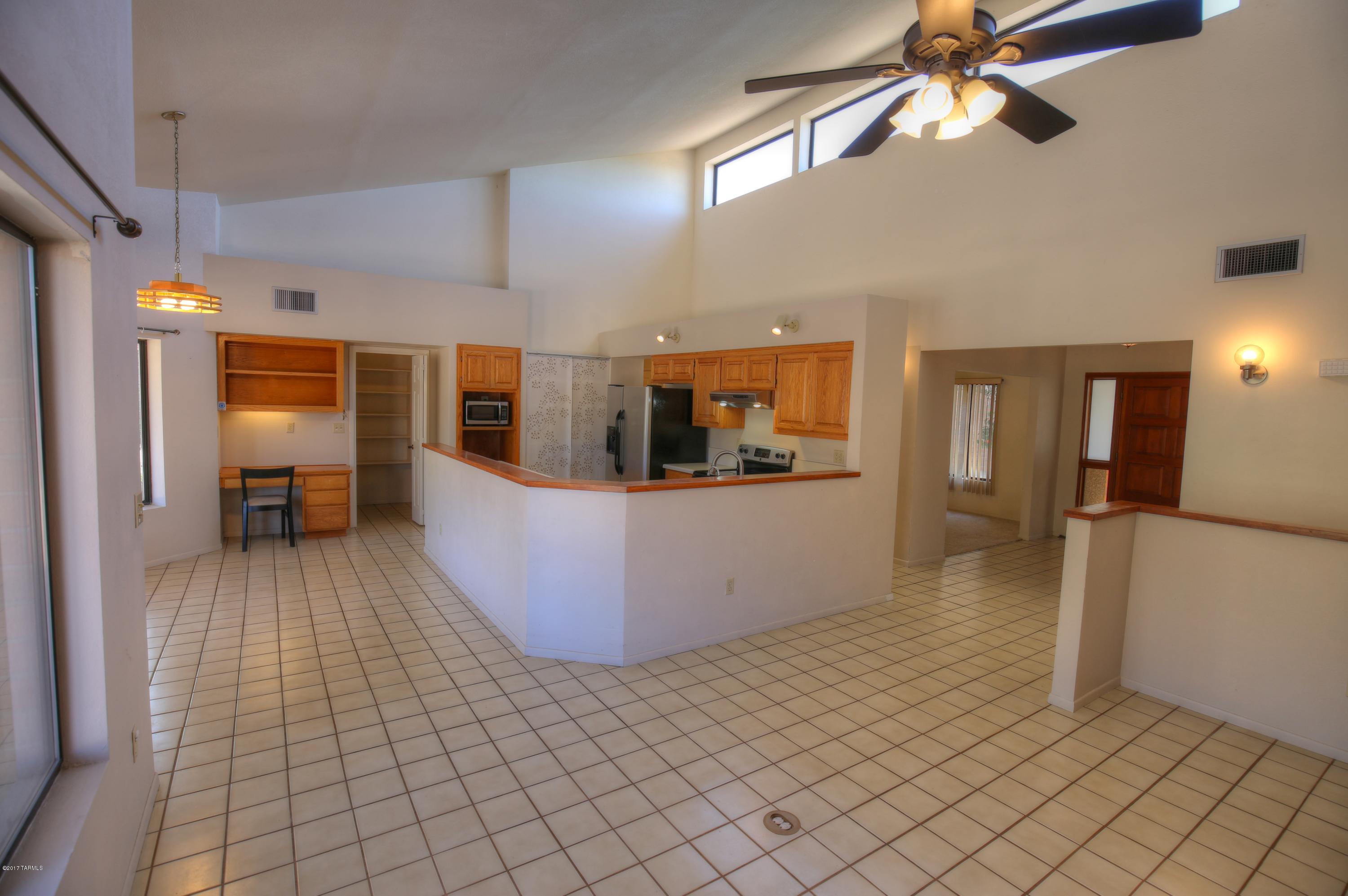 Shadow Hills (1-483) - Residential Lease